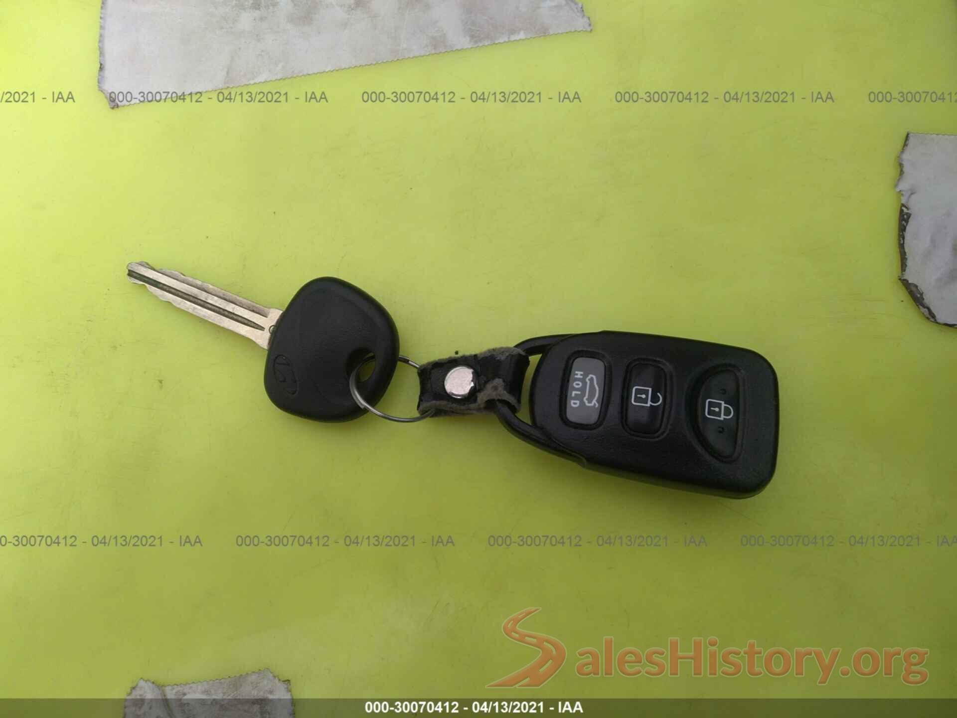 5NPDH4AE2GH672005 2016 HYUNDAI ELANTRA