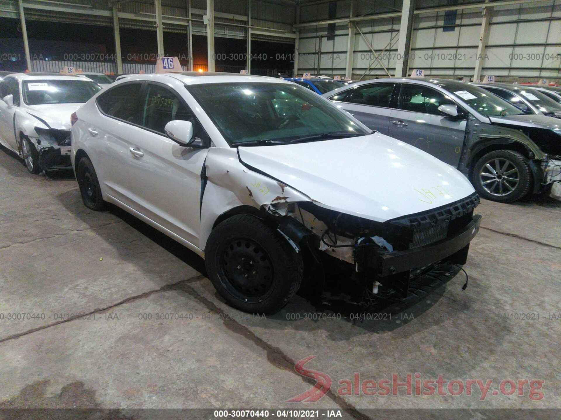 KMHD84LF4JU513517 2018 HYUNDAI ELANTRA