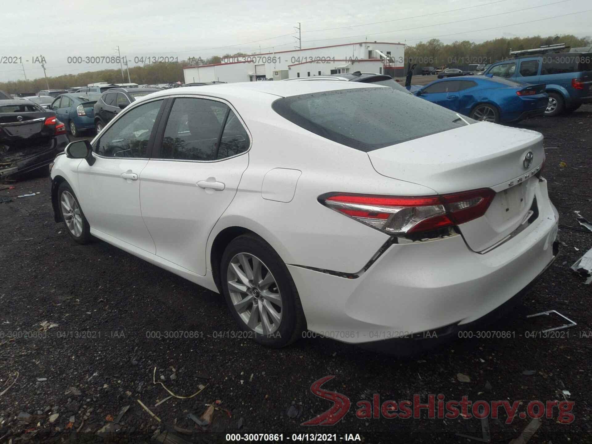 4T1B11HK5JU127916 2018 TOYOTA CAMRY