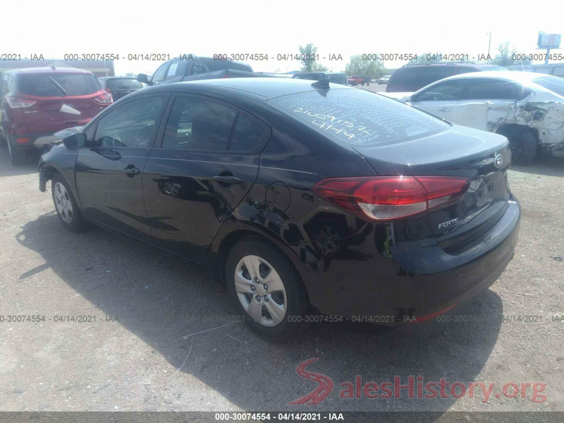 3KPFL4A73HE158033 2017 KIA FORTE