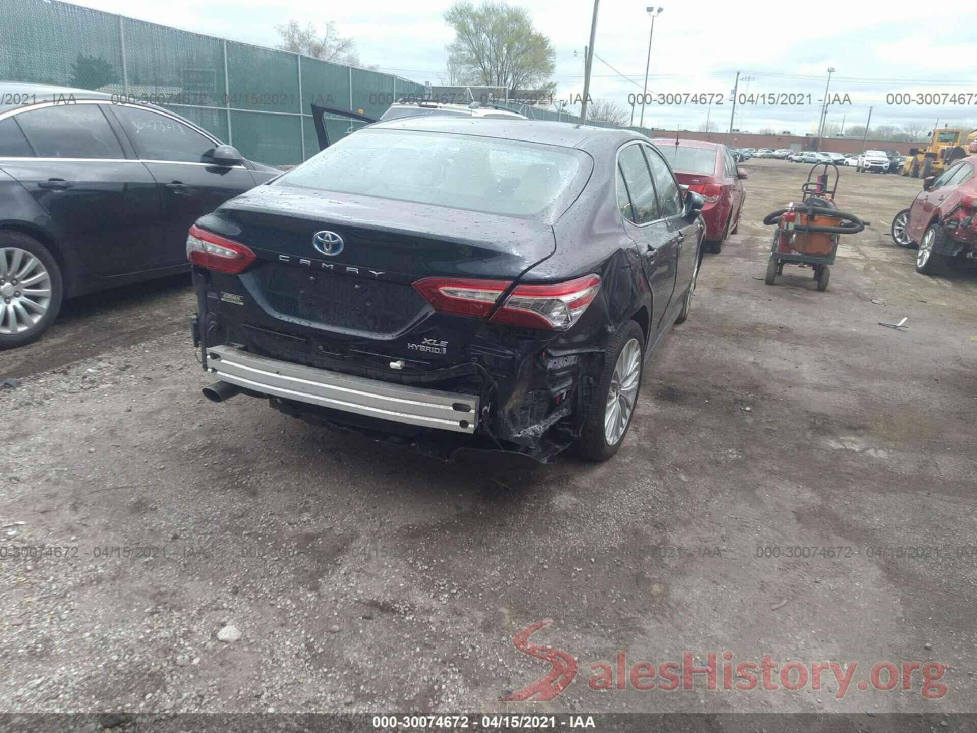 4T1B21HK6JU509532 2018 TOYOTA CAMRY