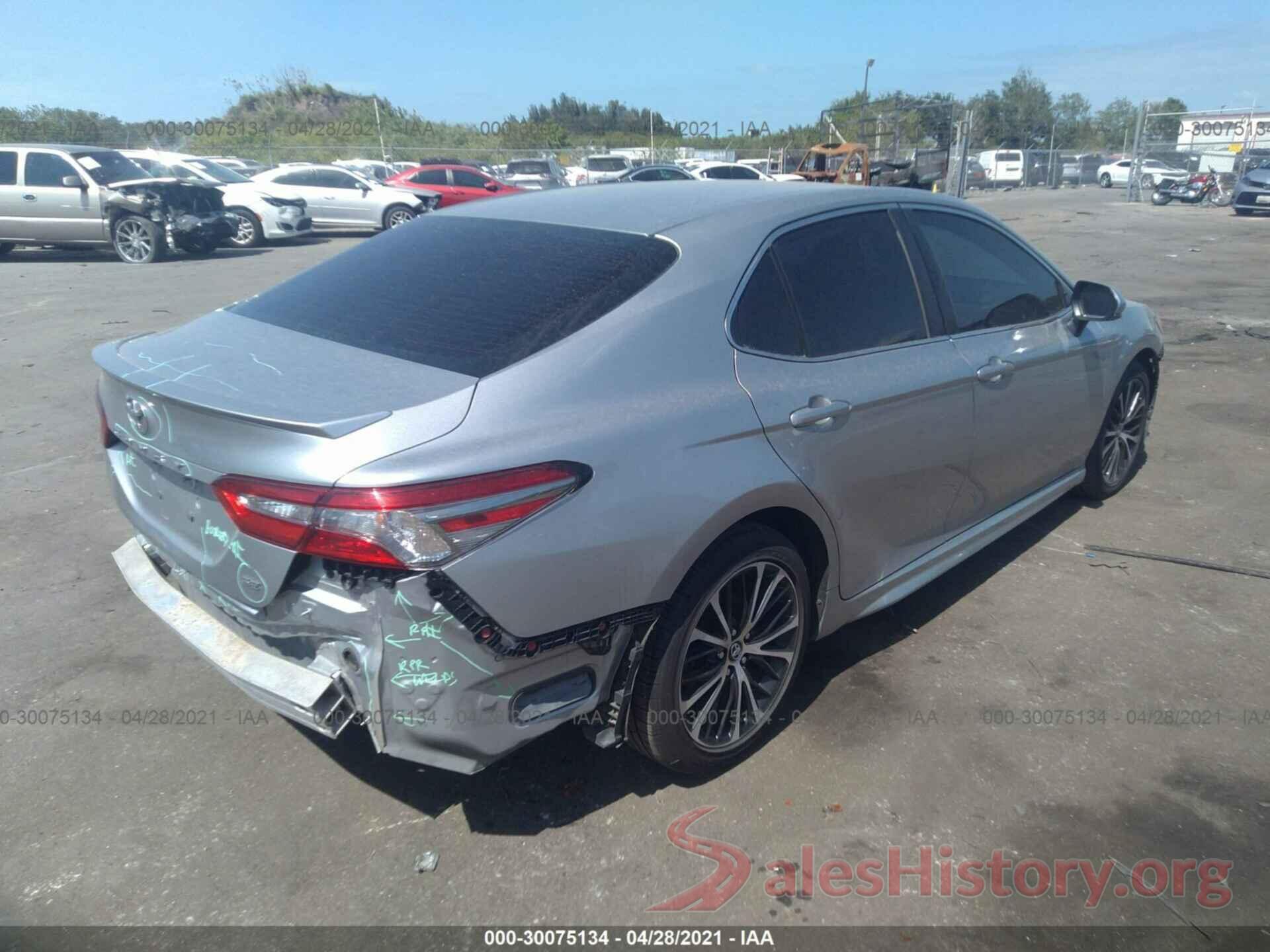 4T1B11HKXJU579635 2018 TOYOTA CAMRY