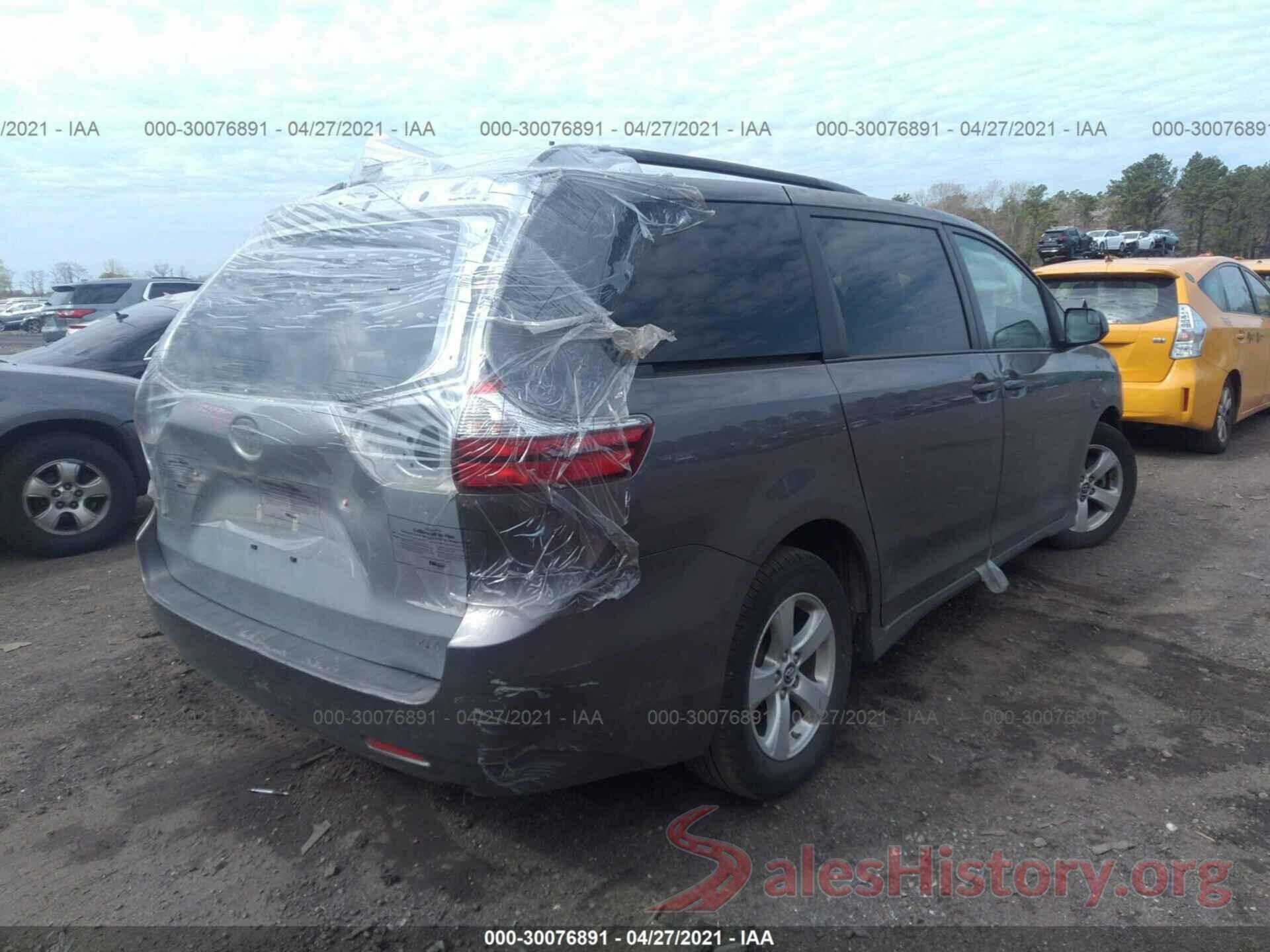 5TDKZ3DC5KS020751 2019 TOYOTA SIENNA