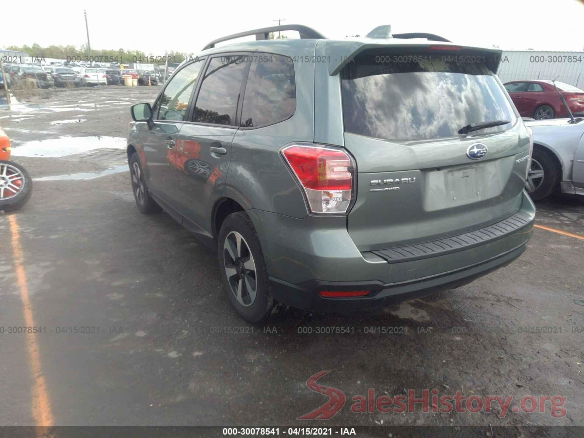 JF2SJAGC3JH496573 2018 SUBARU FORESTER