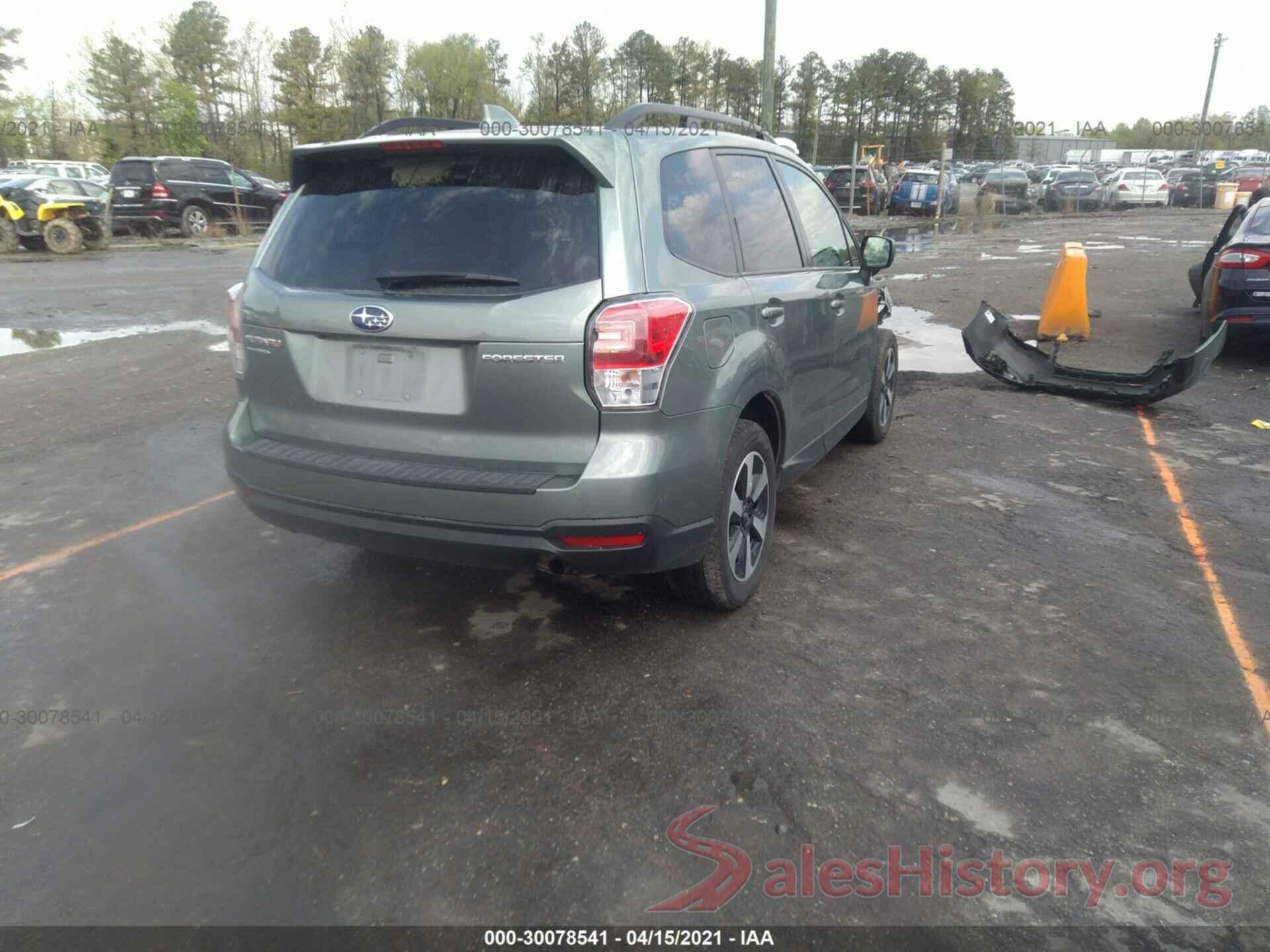 JF2SJAGC3JH496573 2018 SUBARU FORESTER