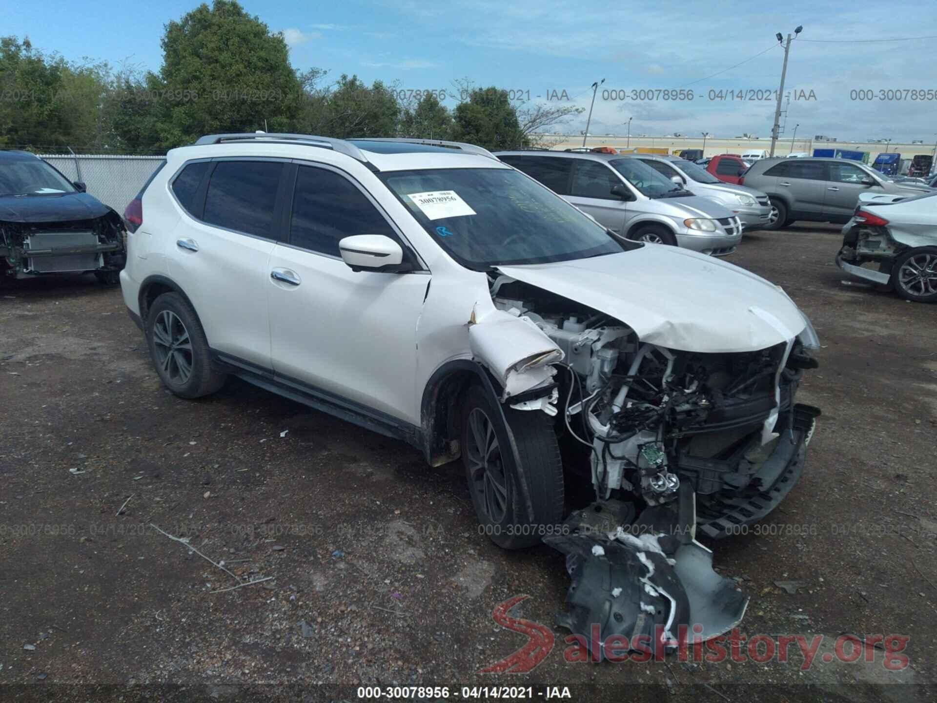 JN8AT2MT9HW142579 2017 NISSAN ROGUE