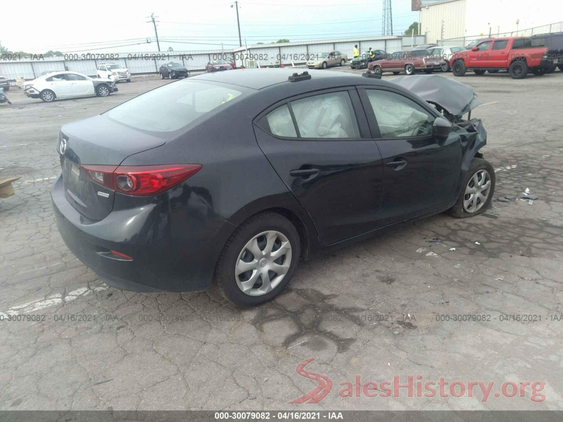 3MZBN1U7XJM267925 2018 MAZDA MAZDA3 4-DOOR