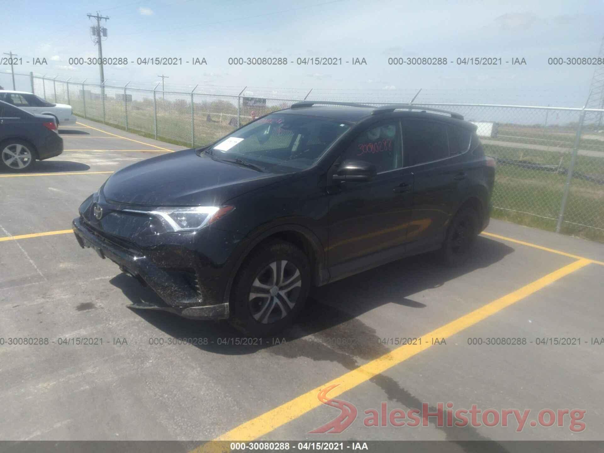 2T3BFREV5HW565240 2017 TOYOTA RAV4