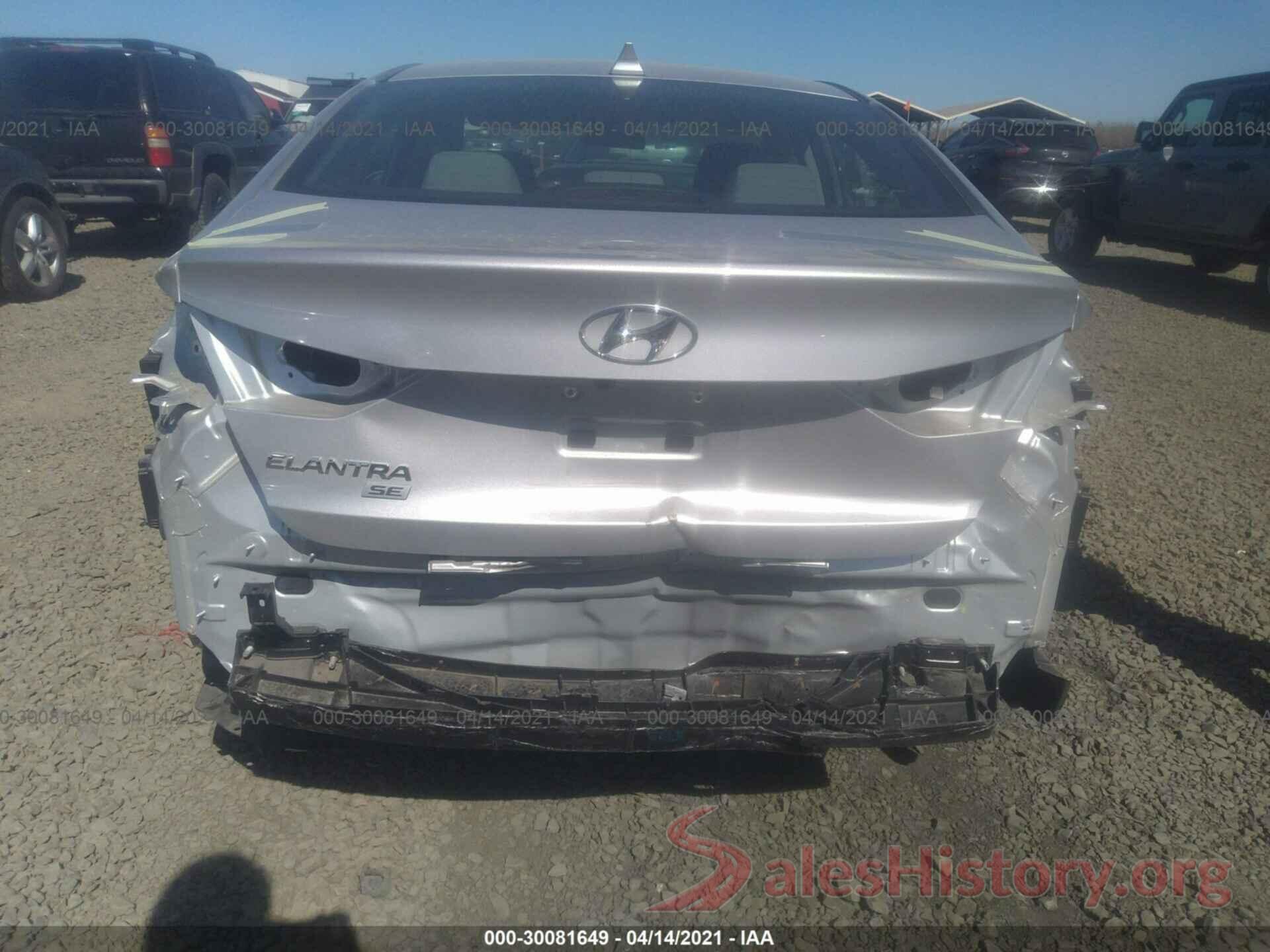 5NPD74LFXJH359560 2018 HYUNDAI ELANTRA