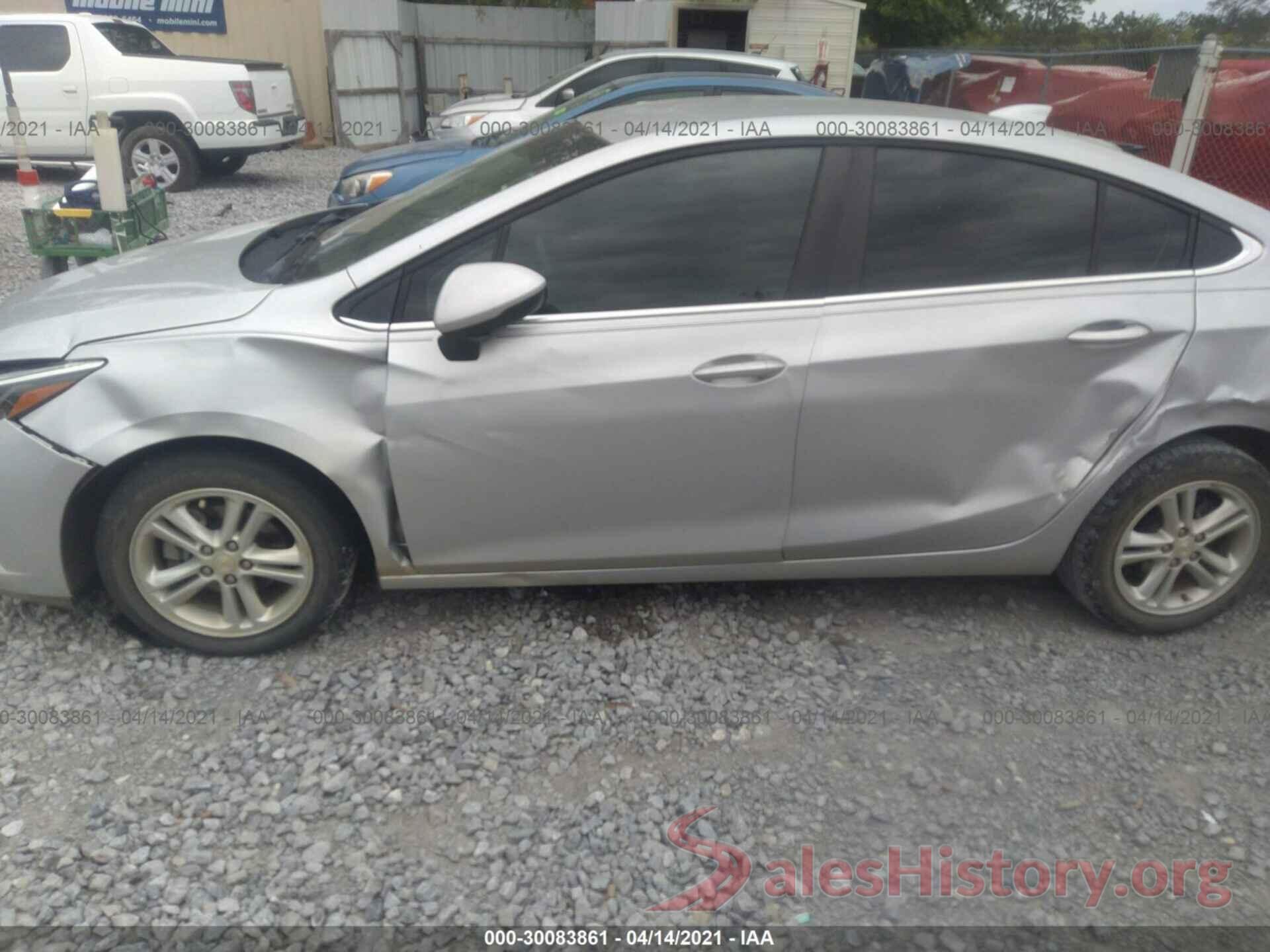 1G1BE5SM0J7167113 2018 CHEVROLET CRUZE