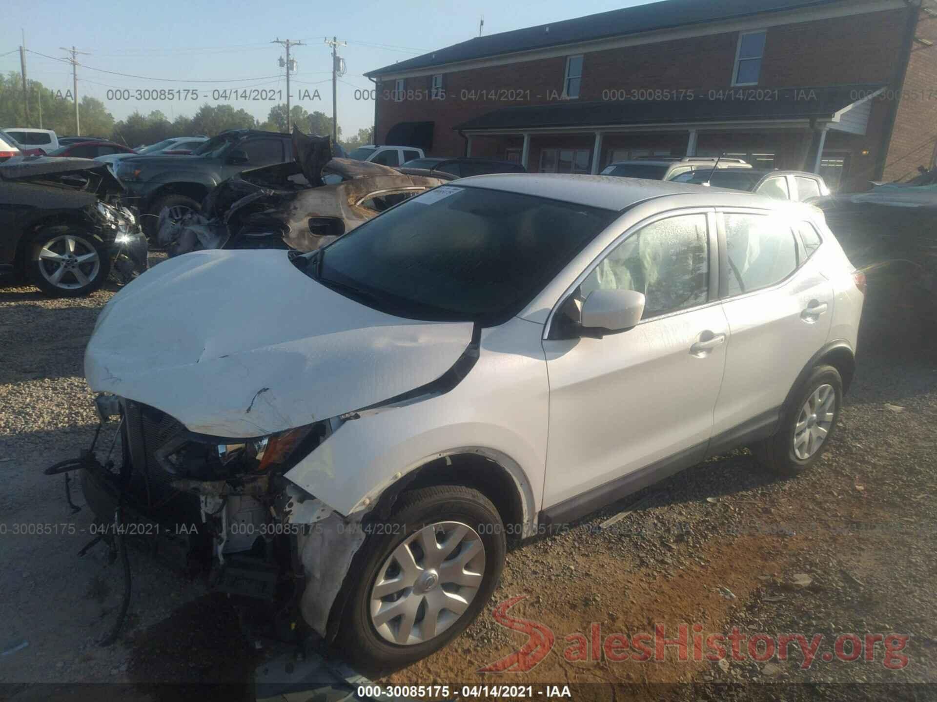 JN1BJ1CR0HW103047 2017 NISSAN ROGUE SPORT