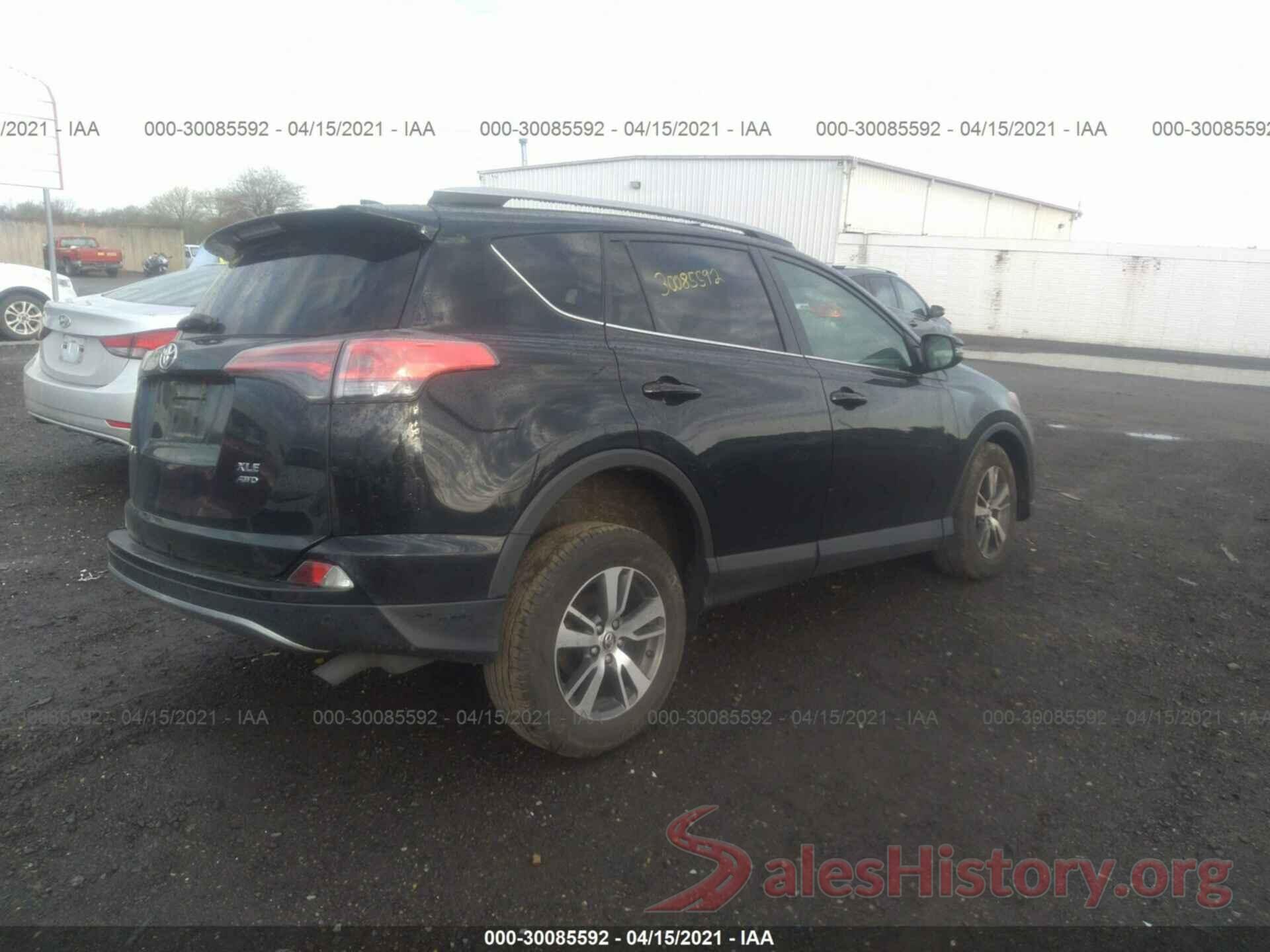 2T3RFREV8HW575811 2017 TOYOTA RAV4