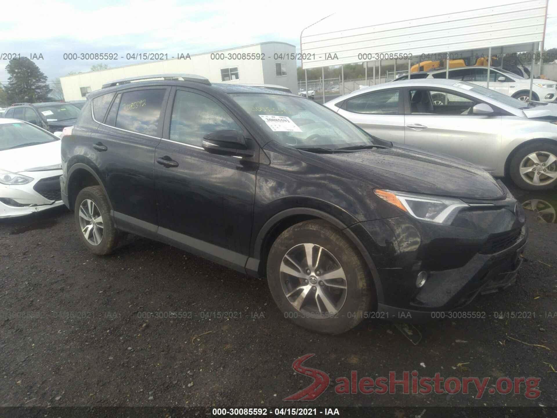 2T3RFREV8HW575811 2017 TOYOTA RAV4