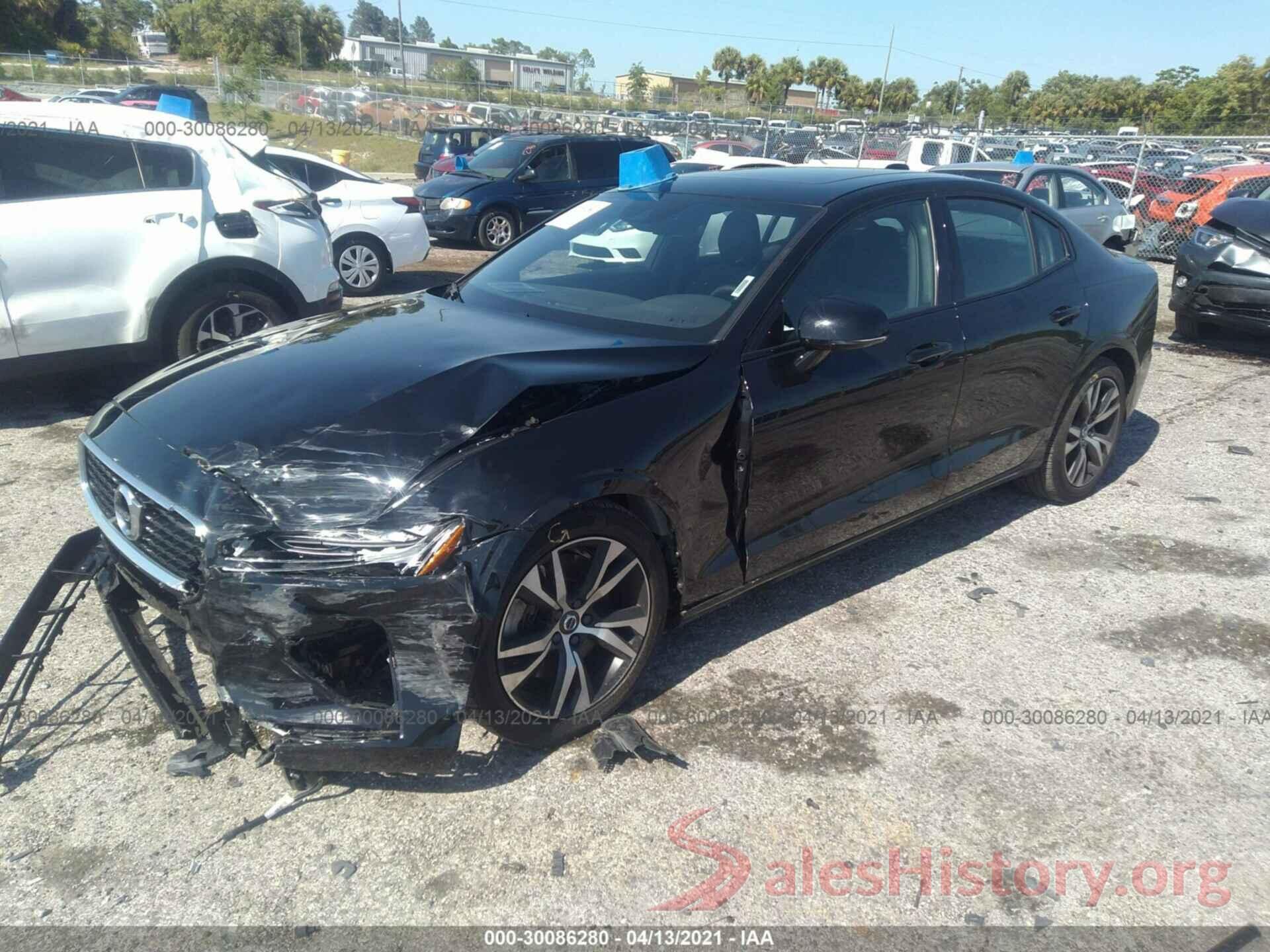 7JRA22TM5KG013590 2019 VOLVO S60