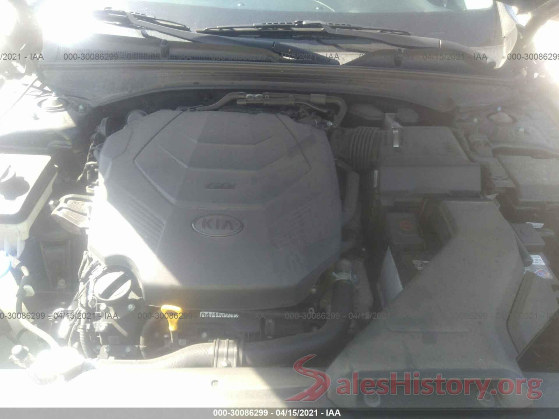 KNALB4J12H5066440 2017 KIA CADENZA