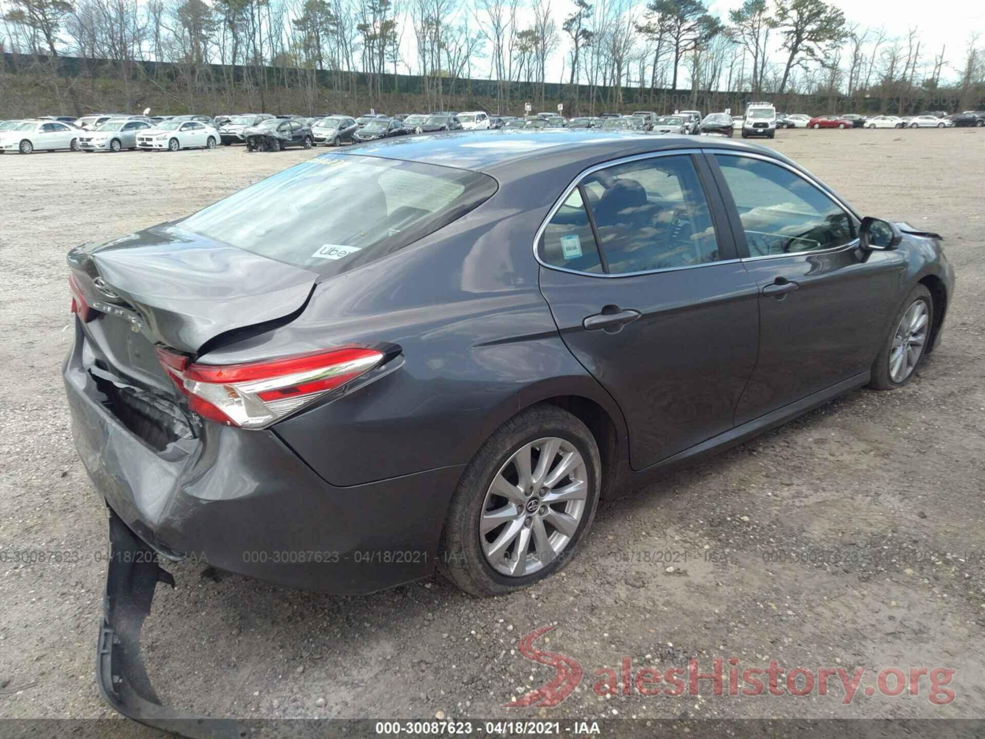 4T1B11HK4JU542385 2018 TOYOTA CAMRY