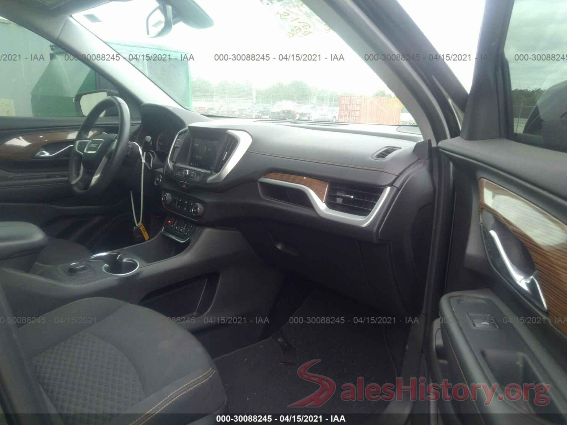 3GKALMEV8JL329979 2018 GMC TERRAIN