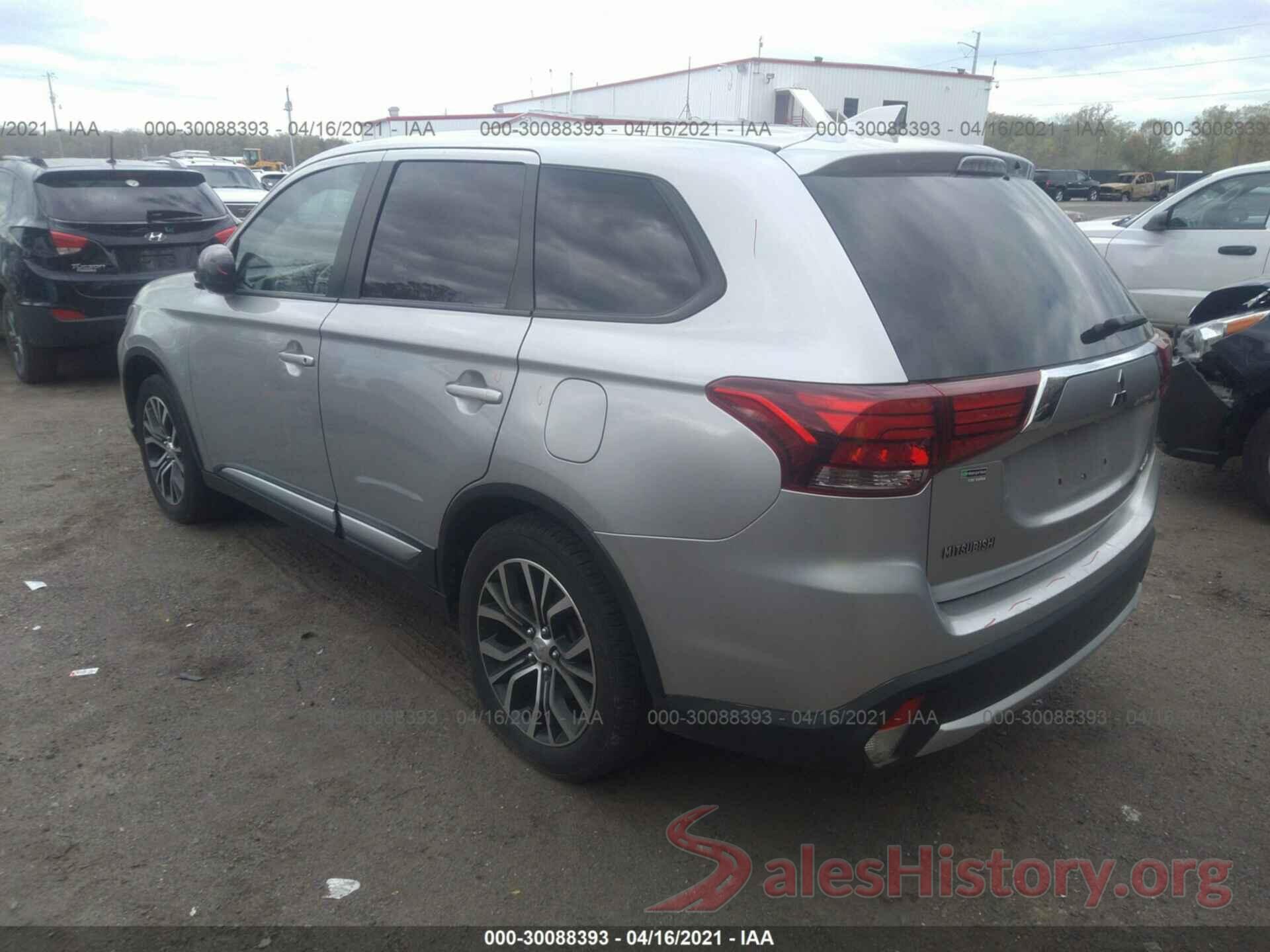 JA4AZ3A38JZ058918 2018 MITSUBISHI OUTLANDER