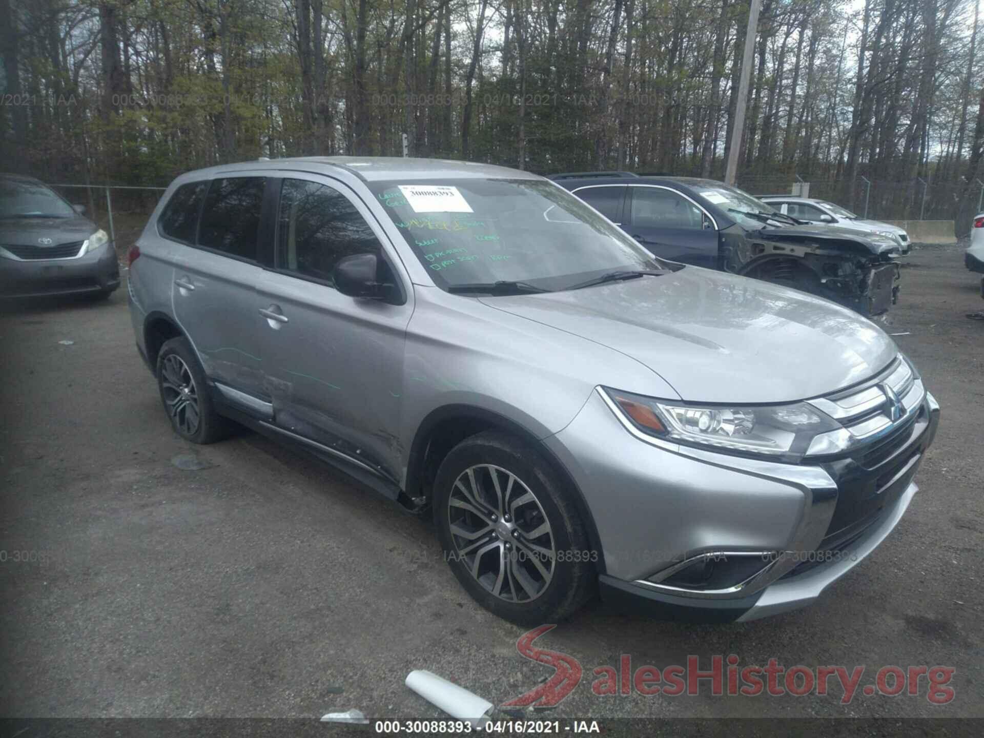 JA4AZ3A38JZ058918 2018 MITSUBISHI OUTLANDER