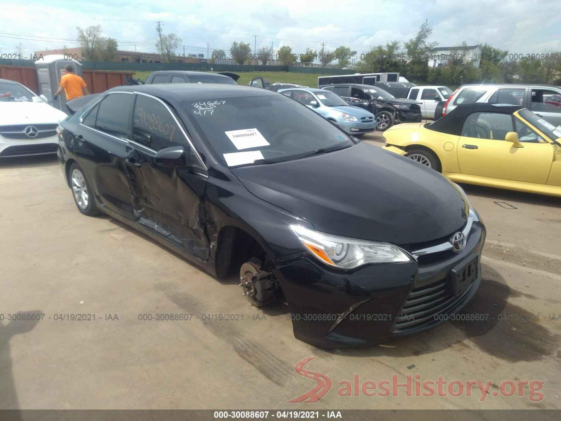 4T1BF1FK1GU237696 2016 TOYOTA CAMRY