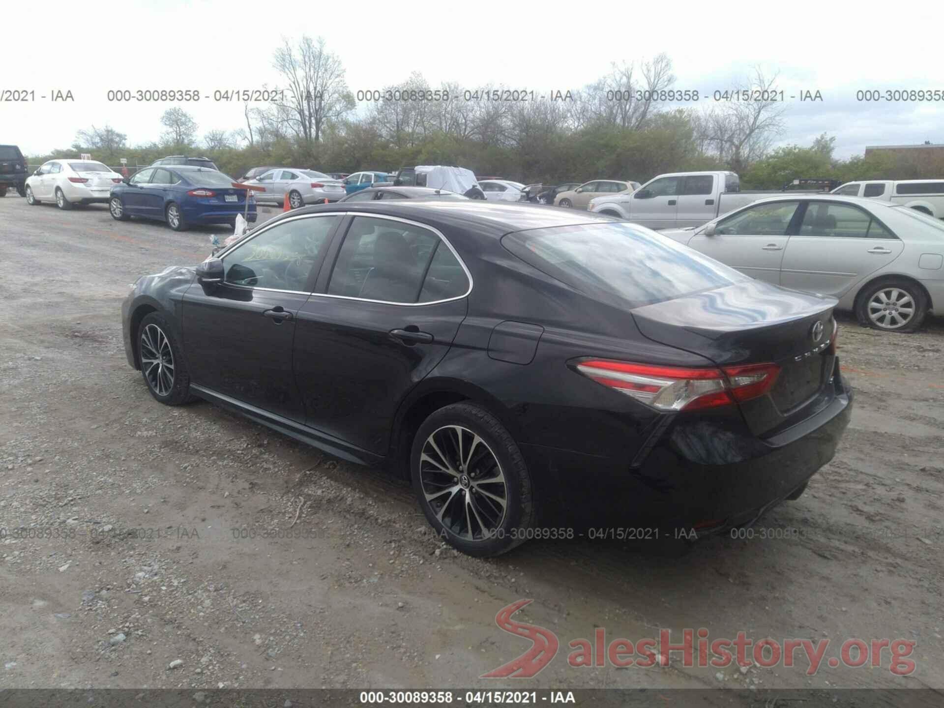 4T1B11HK5JU028299 2018 TOYOTA CAMRY