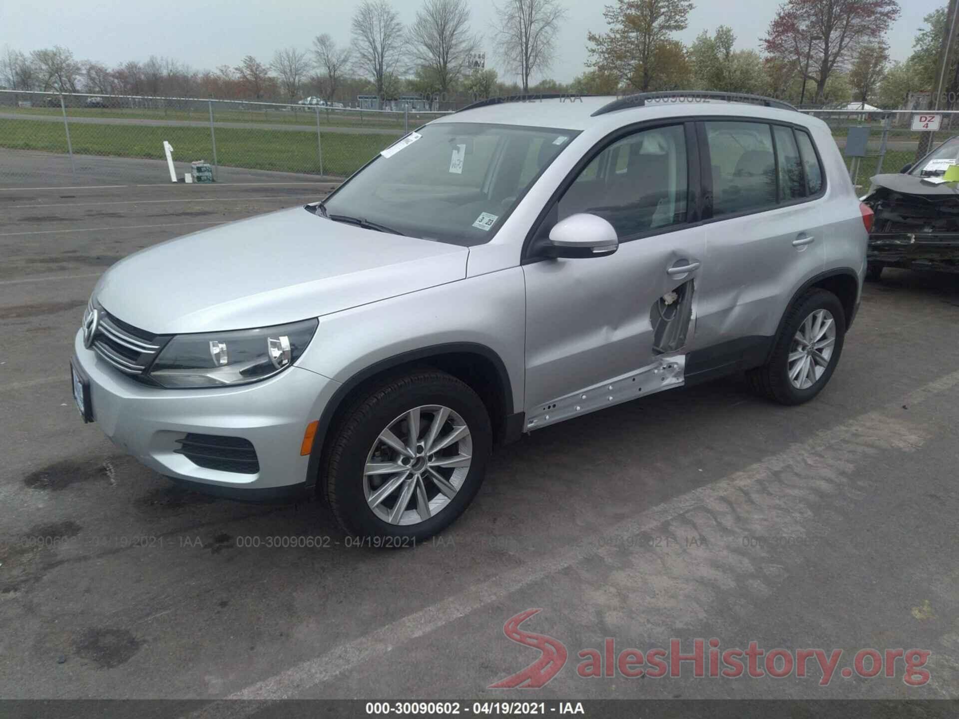 WVGAV7AX4HK049479 2017 VOLKSWAGEN TIGUAN