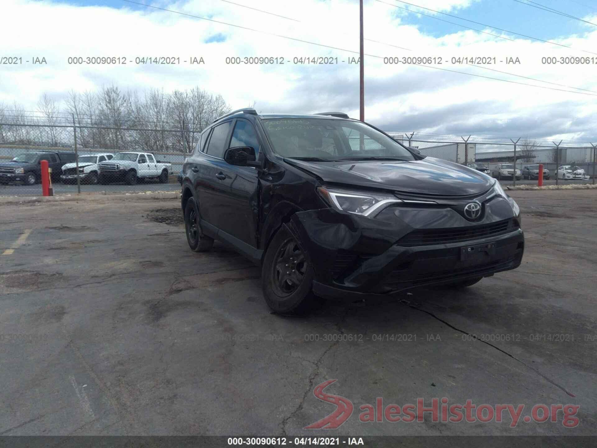 2T3BFREV9JW857897 2018 TOYOTA RAV4