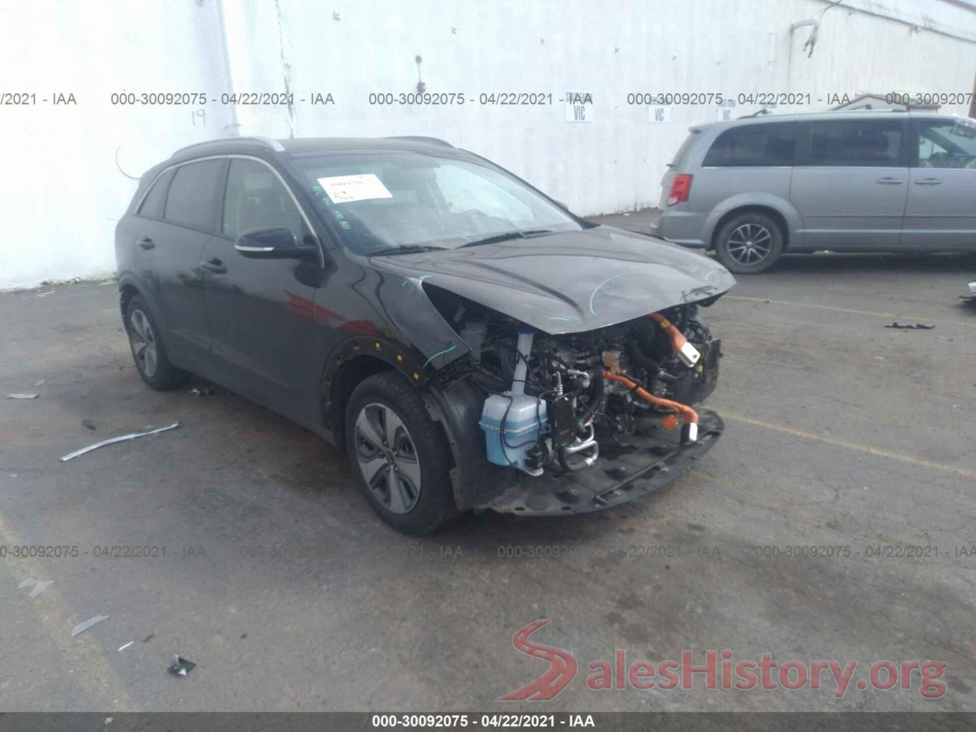 KNDCC3LC6K5224472 2019 KIA NIRO