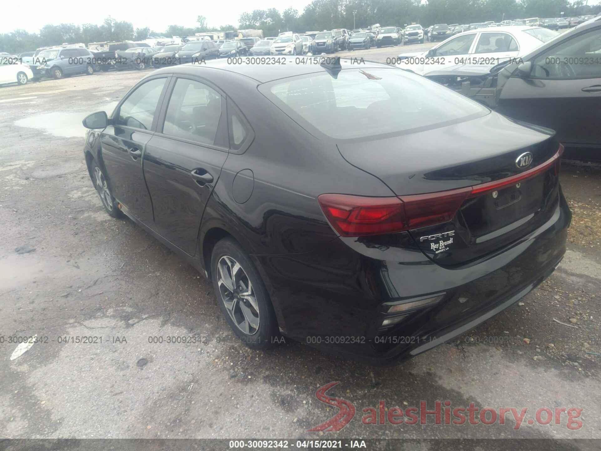 3KPF24AD9KE027625 2019 KIA FORTE