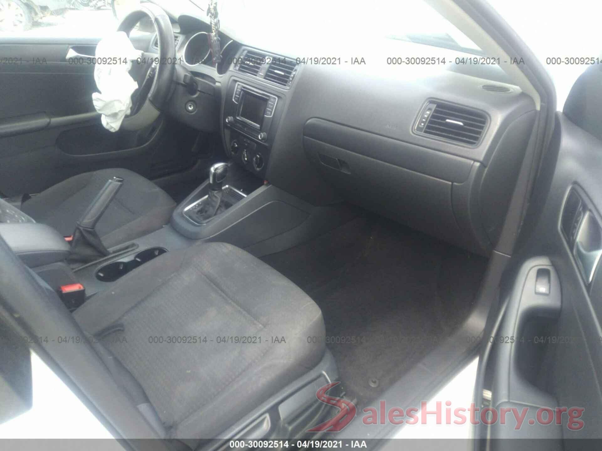 3VW267AJ3GM288933 2016 VOLKSWAGEN JETTA SEDAN