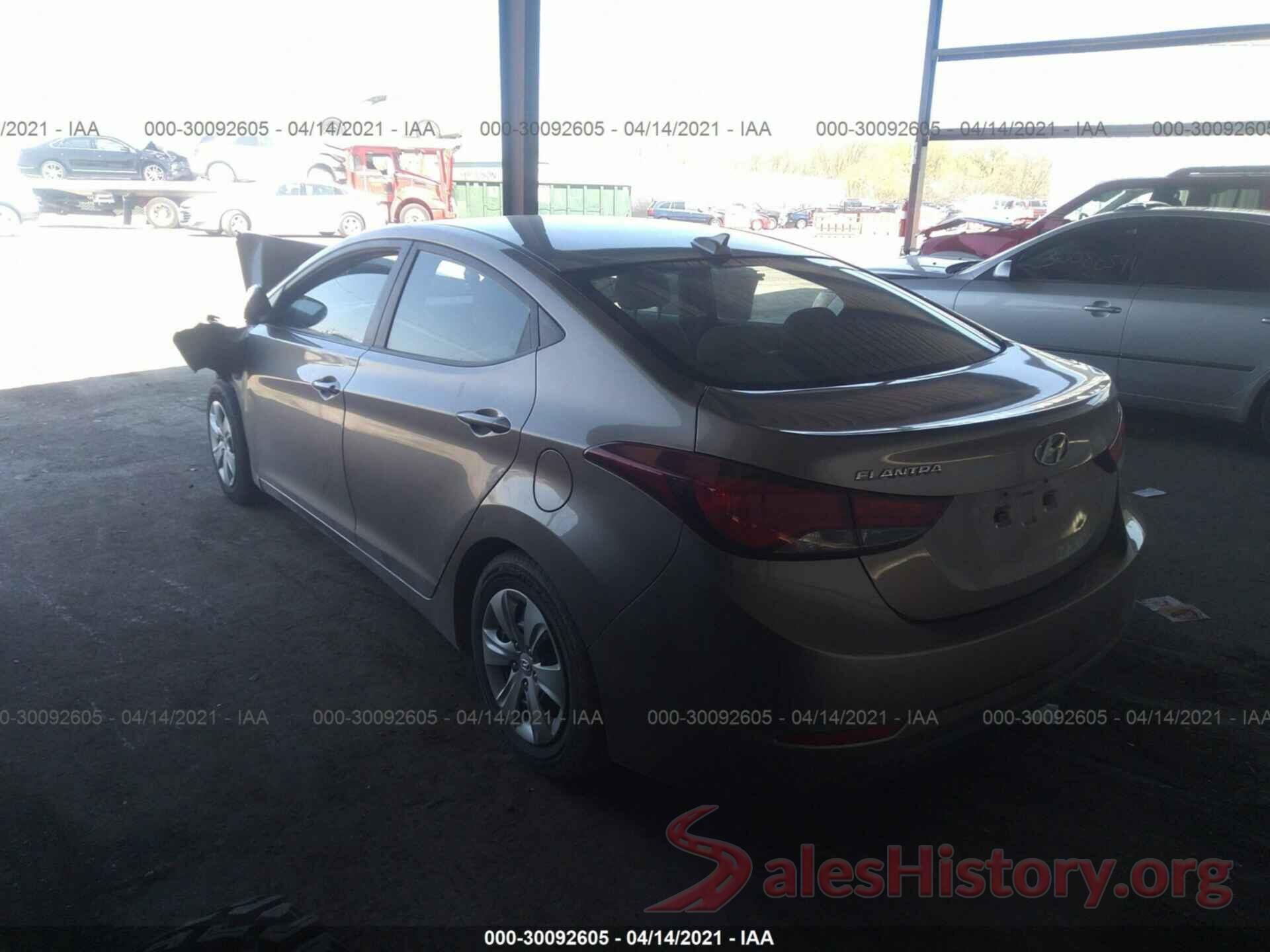 5NPDH4AE8GH786526 2016 HYUNDAI ELANTRA