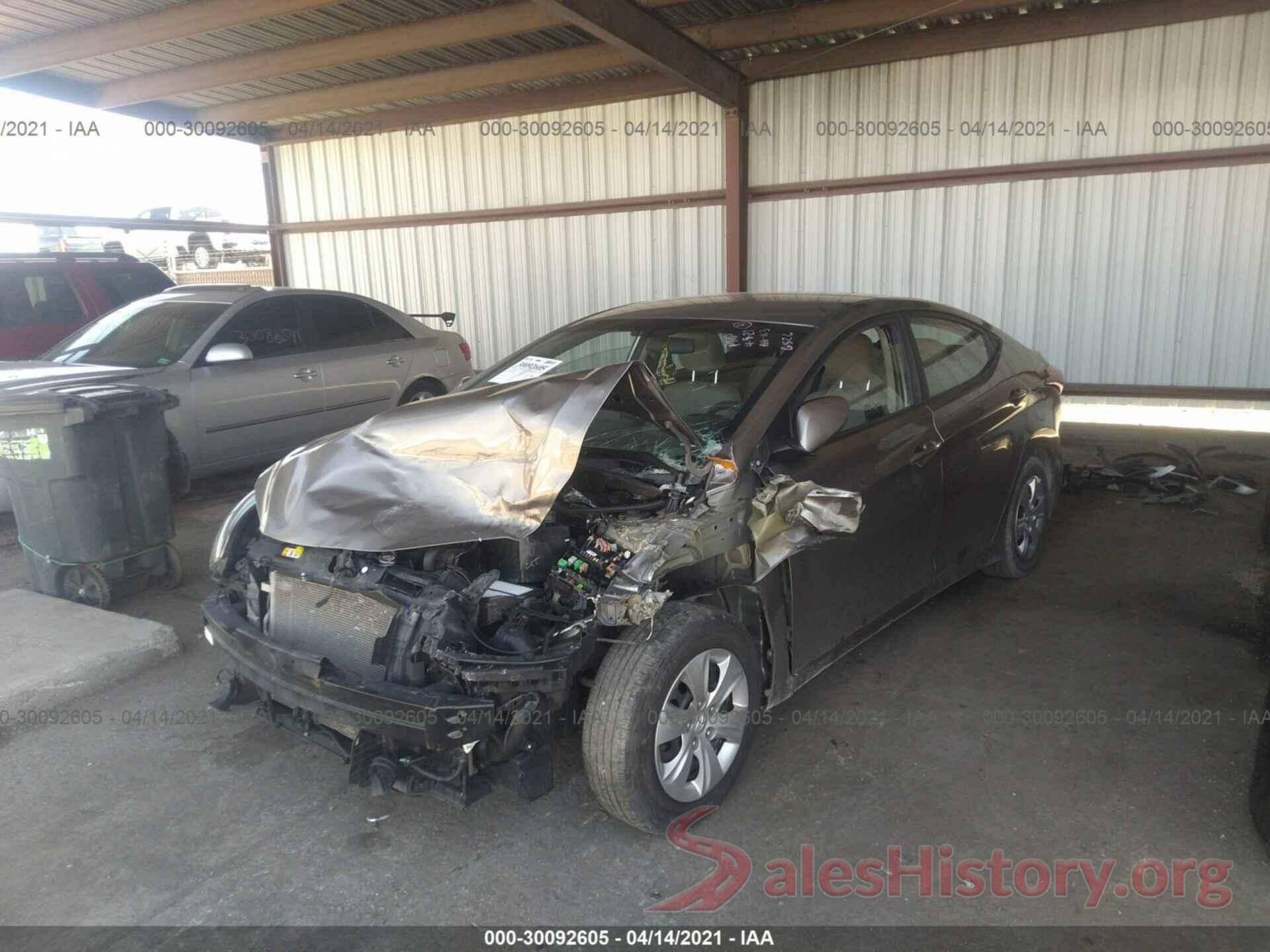 5NPDH4AE8GH786526 2016 HYUNDAI ELANTRA