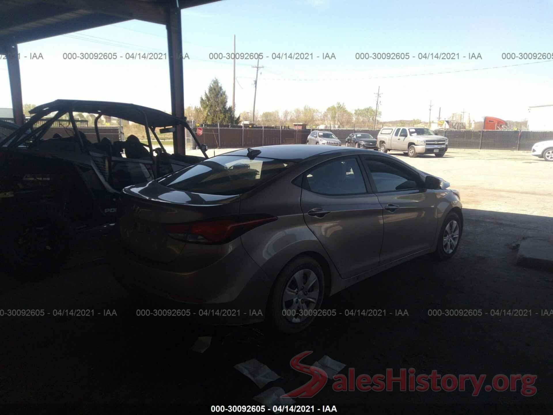 5NPDH4AE8GH786526 2016 HYUNDAI ELANTRA