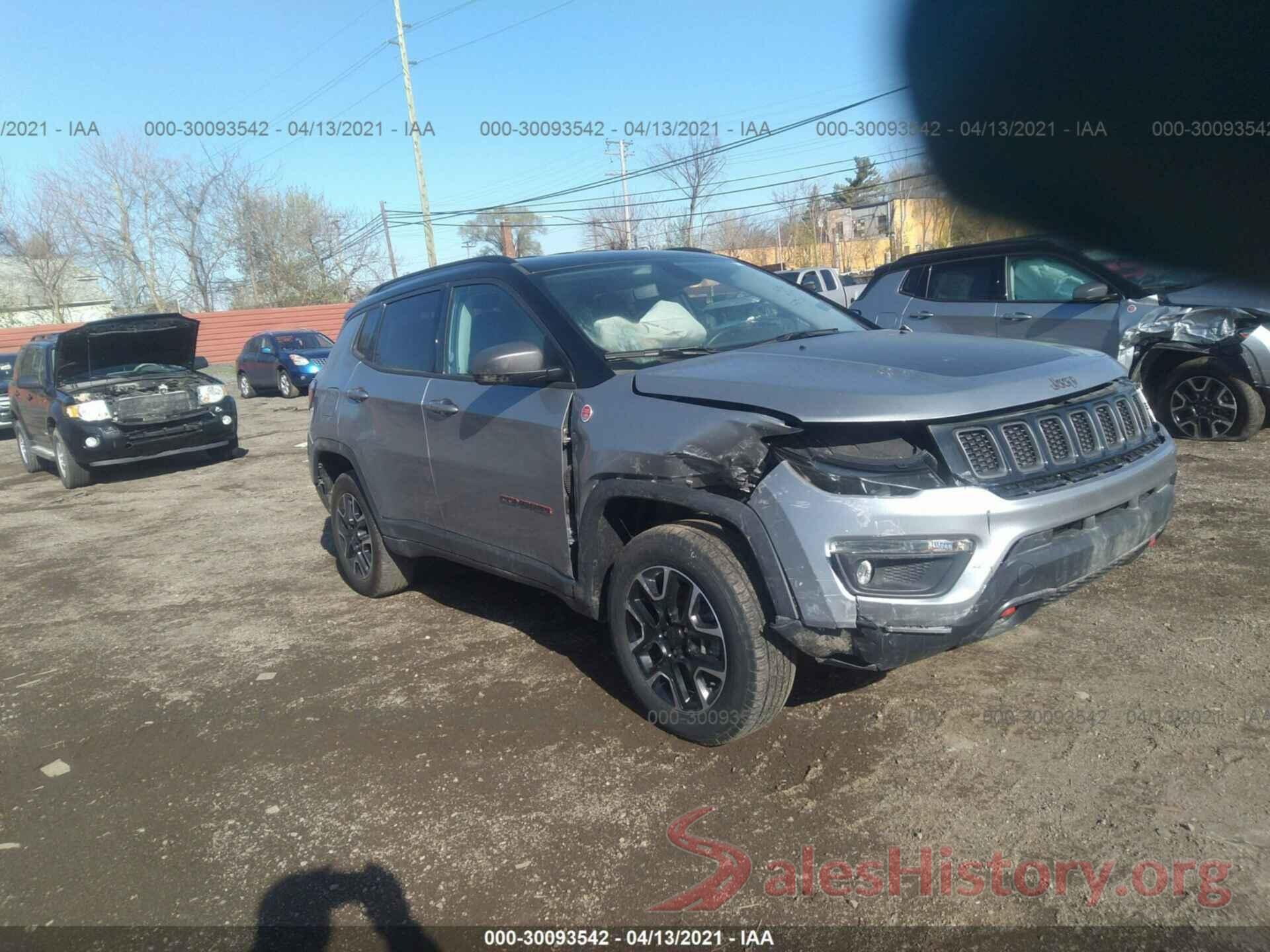 3C4NJDDB2LT207860 2020 JEEP COMPASS