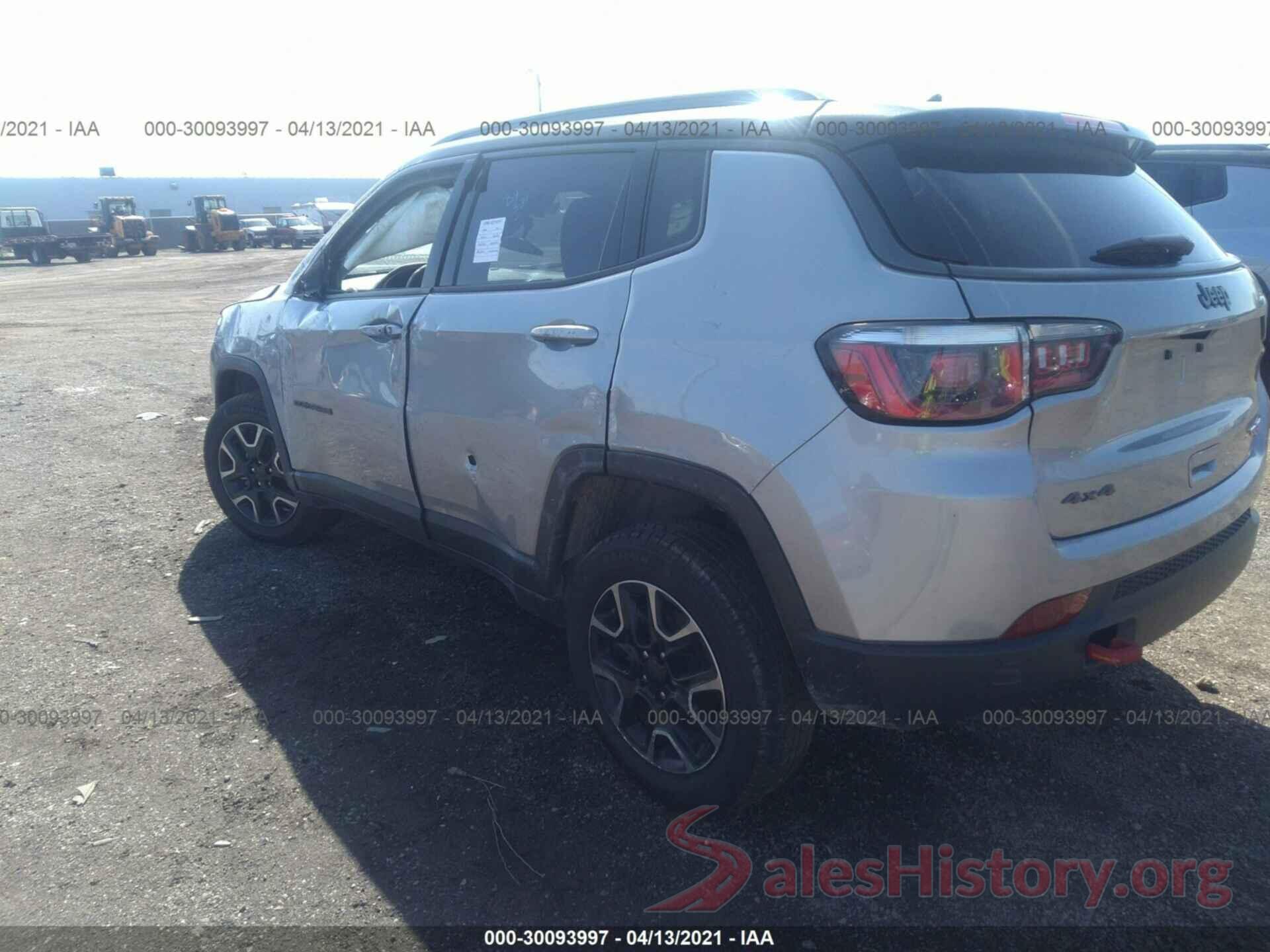 3C4NJDDB1KT671690 2019 JEEP COMPASS