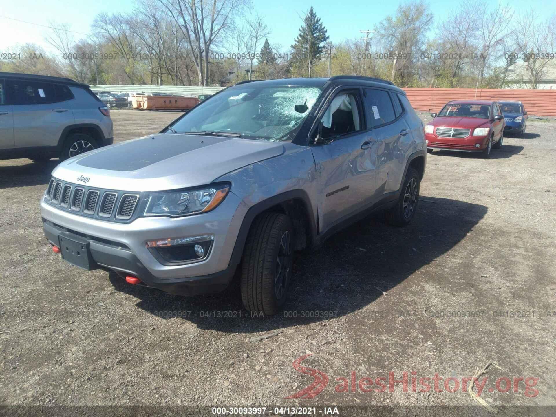 3C4NJDDB1KT671690 2019 JEEP COMPASS