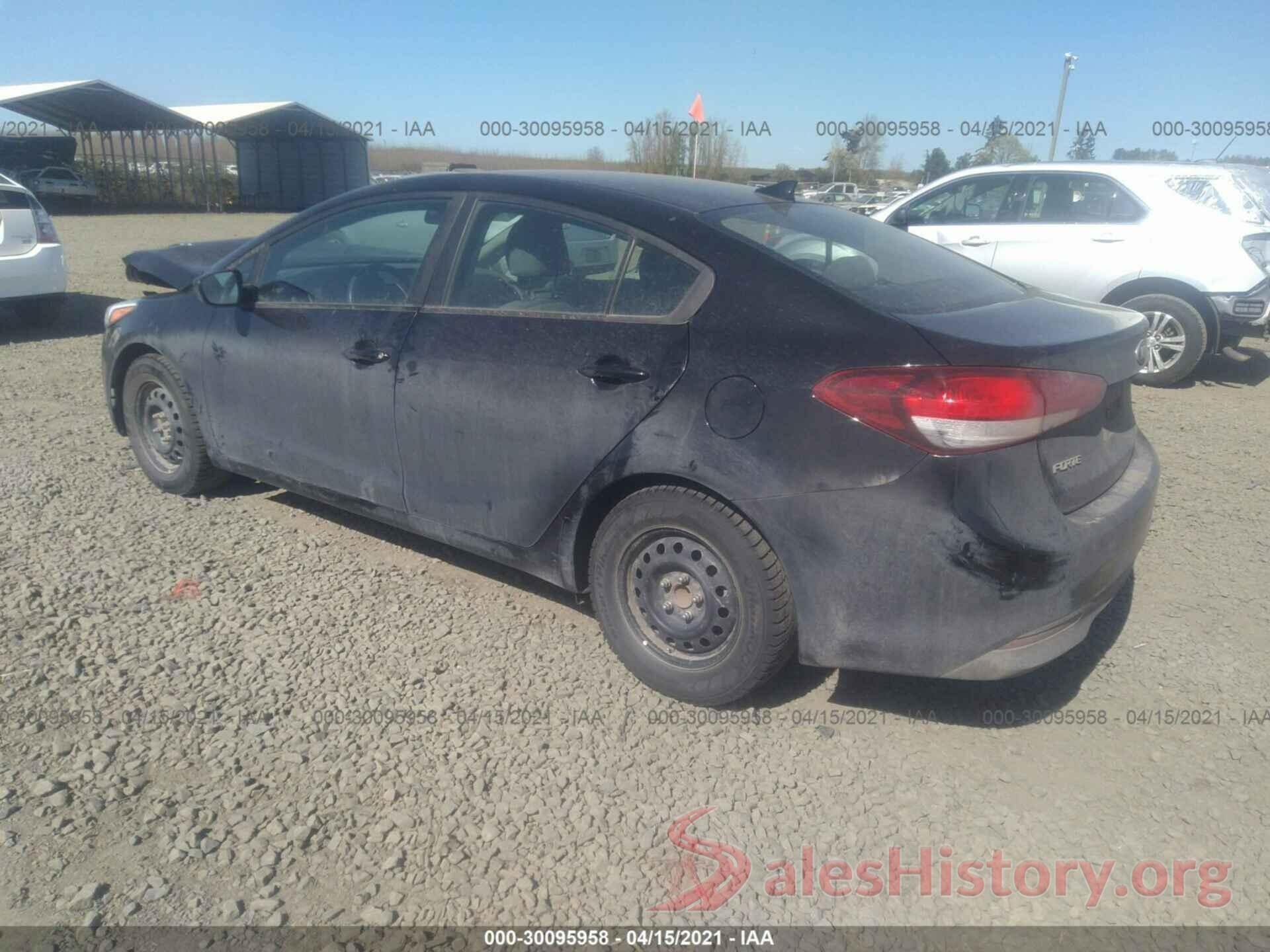 3KPFK4A75JE240791 2018 KIA FORTE