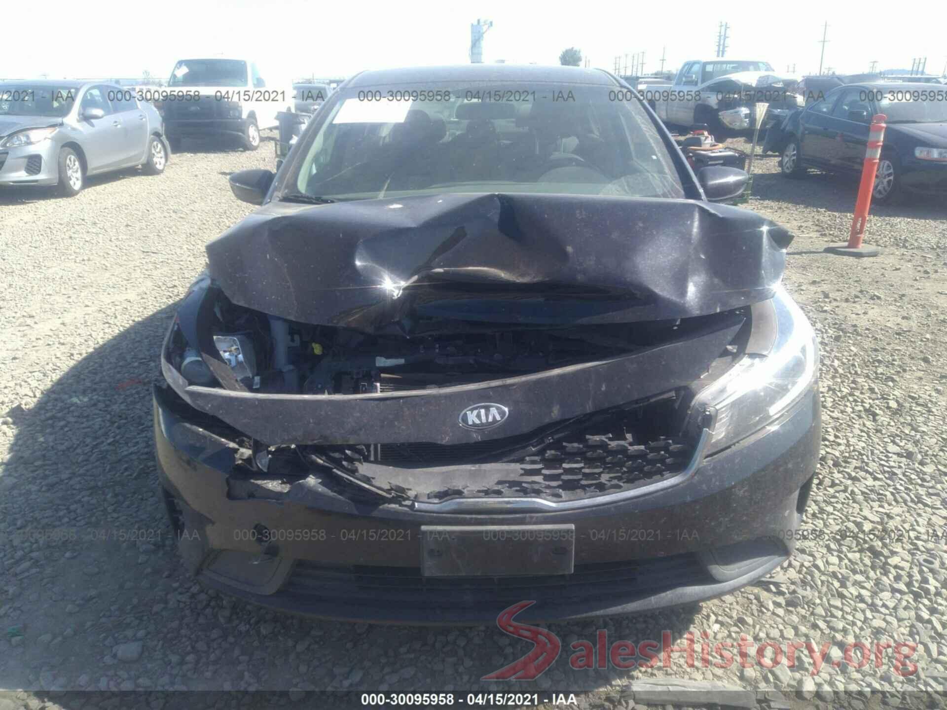 3KPFK4A75JE240791 2018 KIA FORTE