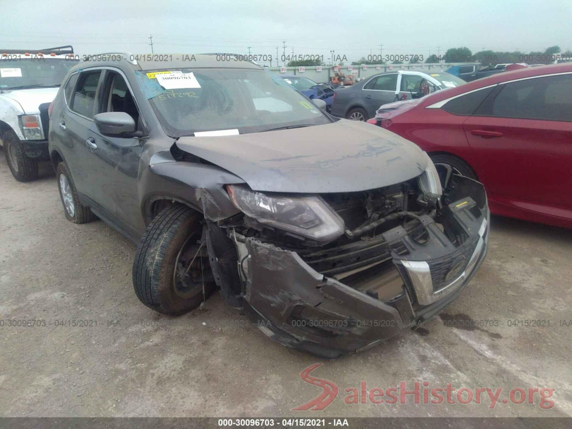 KNMAT2MT8JP517292 2018 NISSAN ROGUE