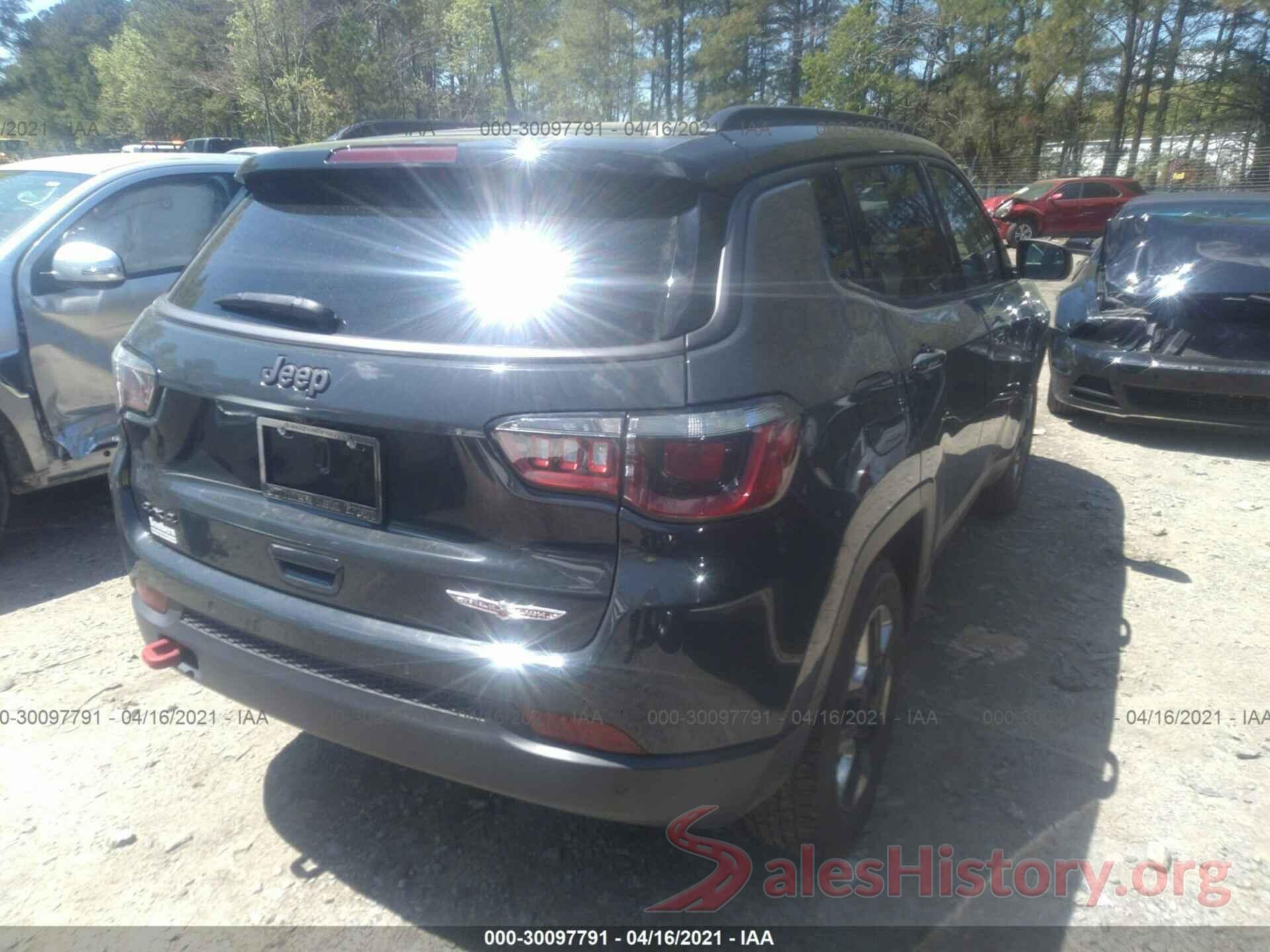 3C4NJDDB1JT131027 2018 JEEP COMPASS