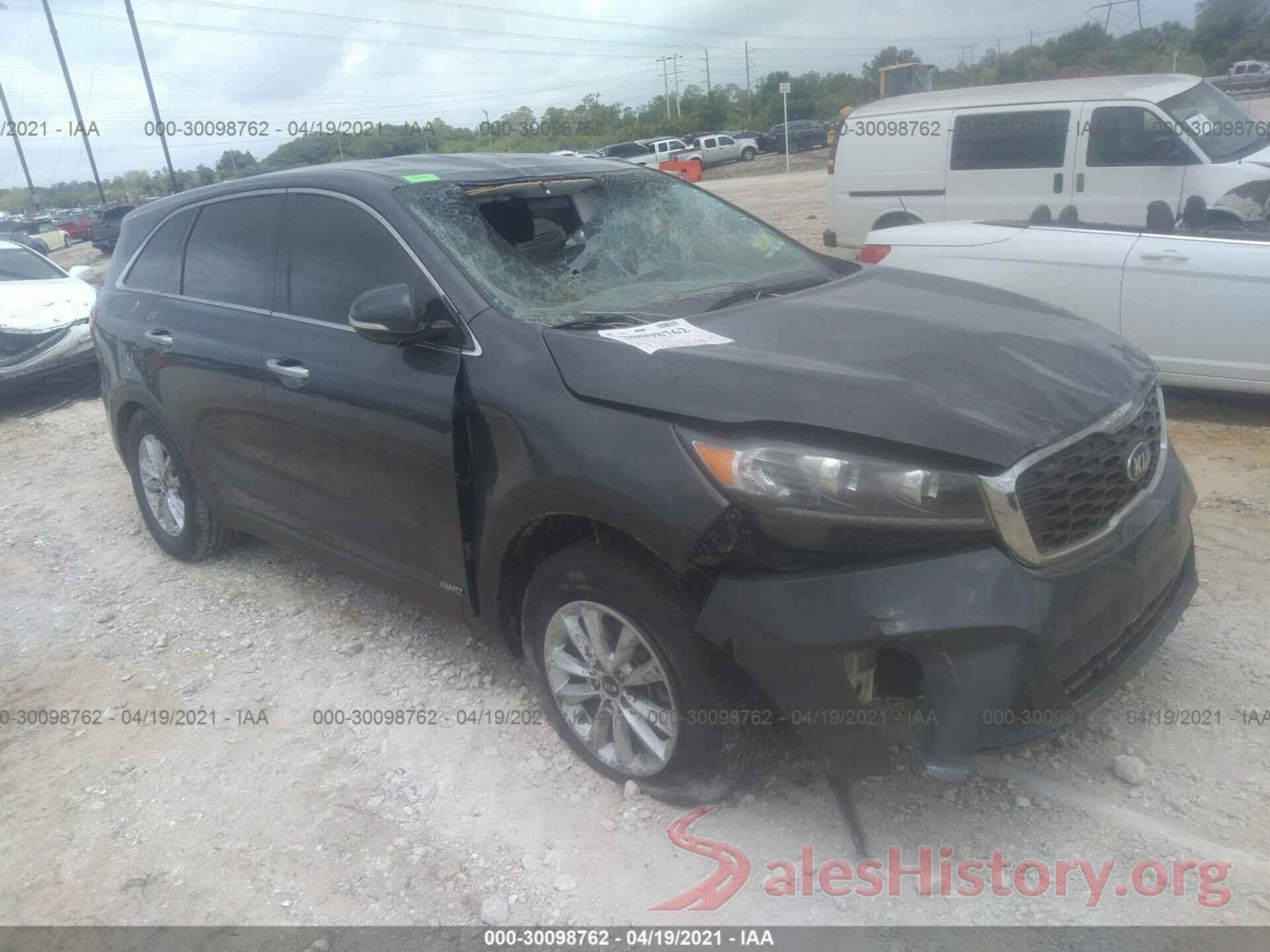 5XYPGDA55KG481453 2019 KIA SORENTO