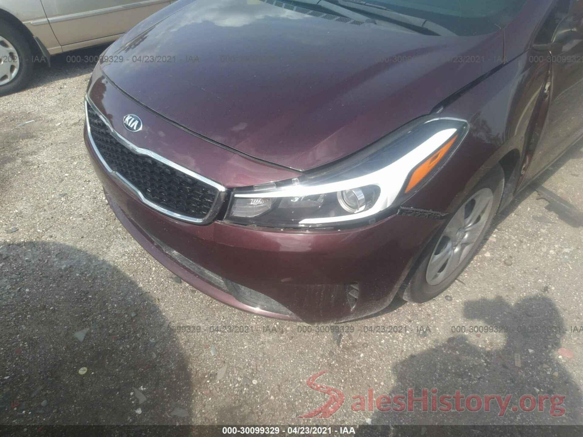 3KPFK4A74HE138425 2017 KIA FORTE