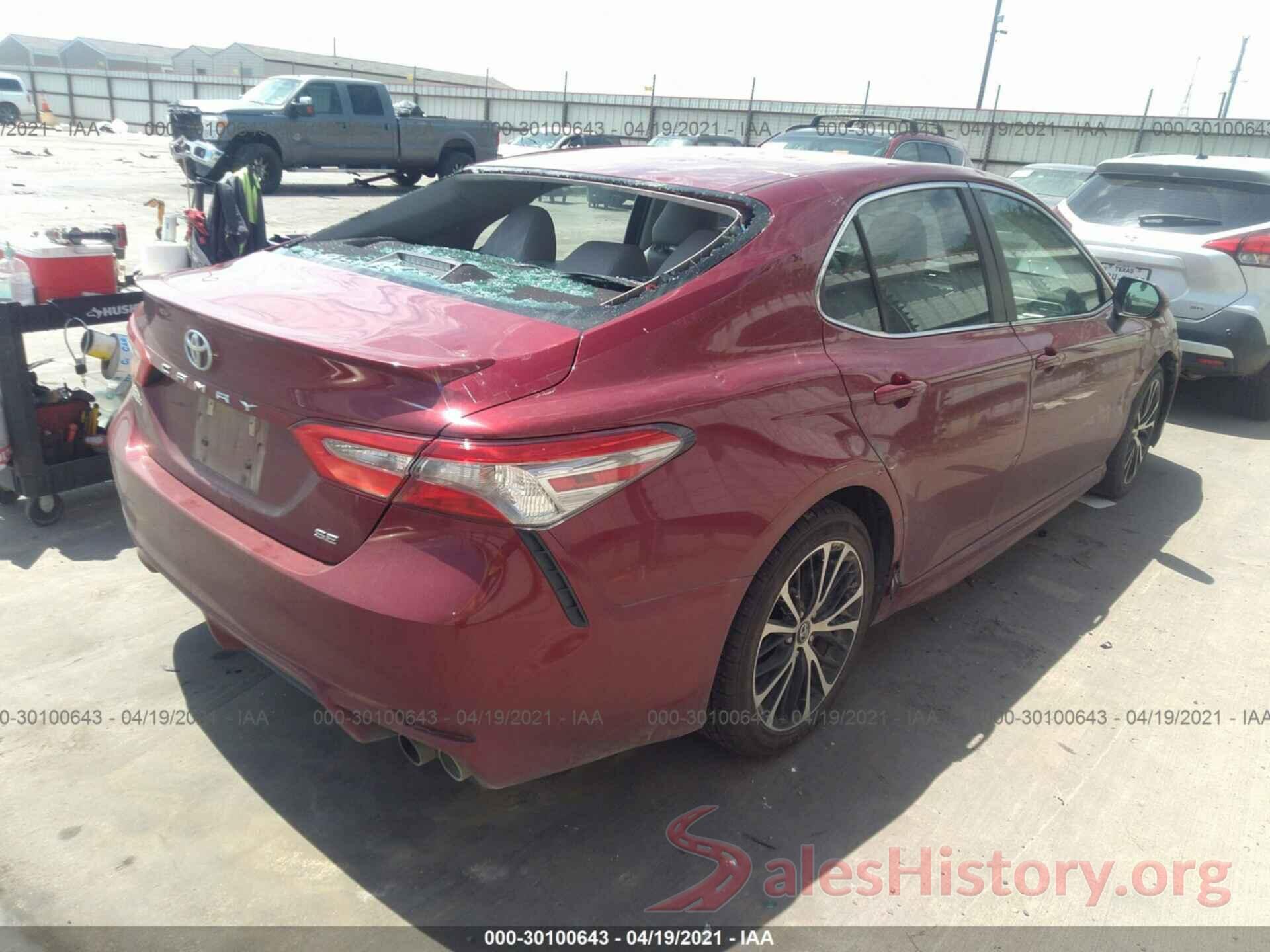 4T1B11HKXJU506877 2018 TOYOTA CAMRY