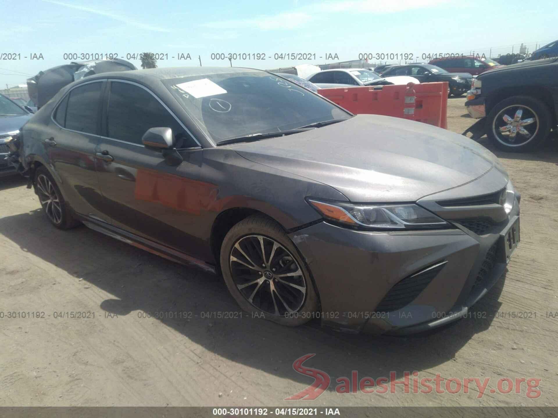 4T1B11HK2KU764747 2019 TOYOTA CAMRY