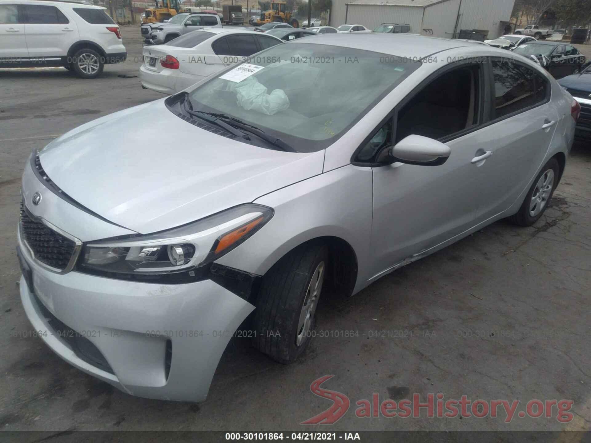 3KPFK4A77HE084196 2017 KIA FORTE