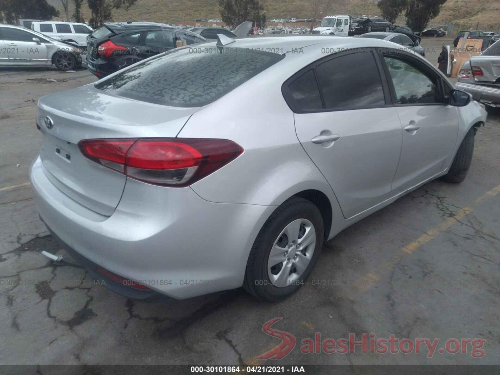 3KPFK4A77HE084196 2017 KIA FORTE