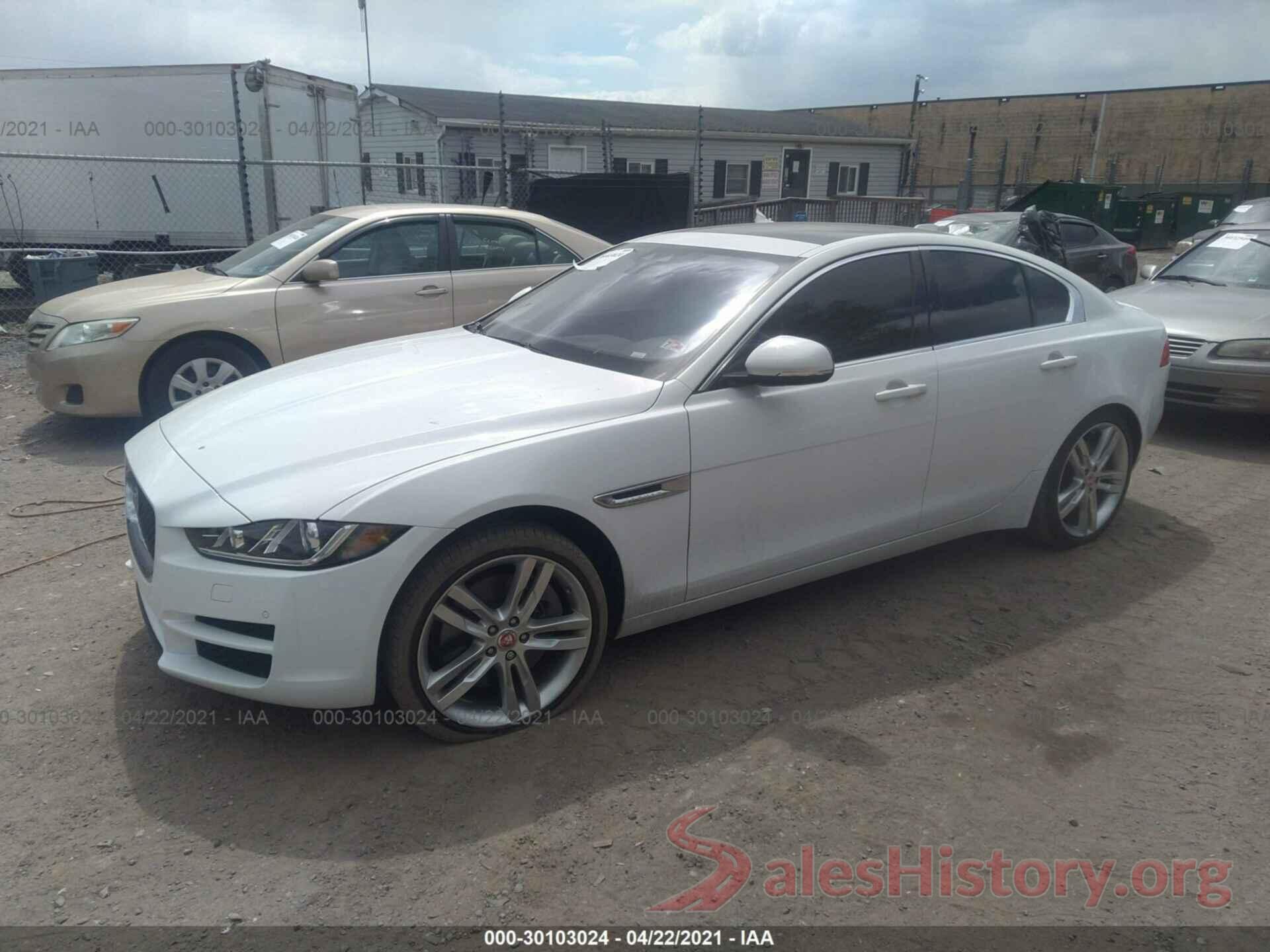 SAJAK4BV8HA976064 2017 JAGUAR XE