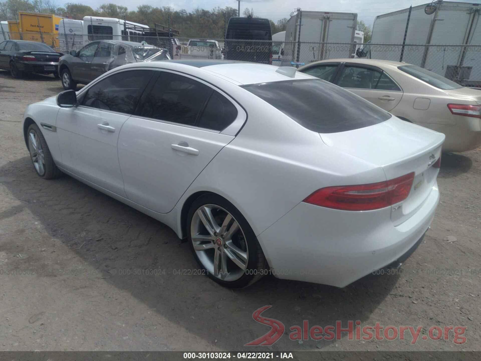 SAJAK4BV8HA976064 2017 JAGUAR XE