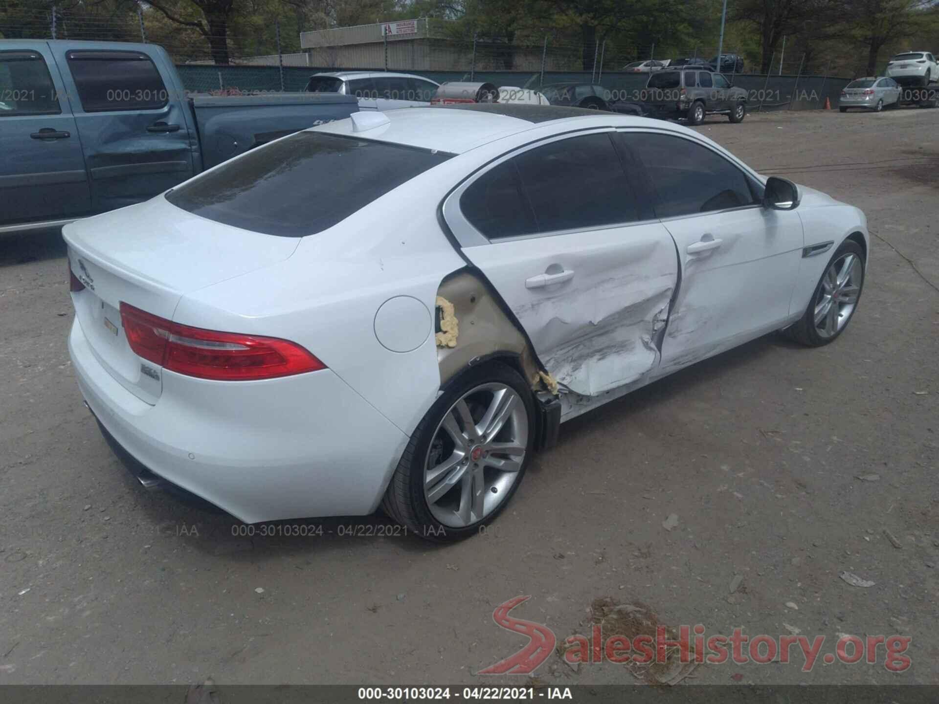 SAJAK4BV8HA976064 2017 JAGUAR XE