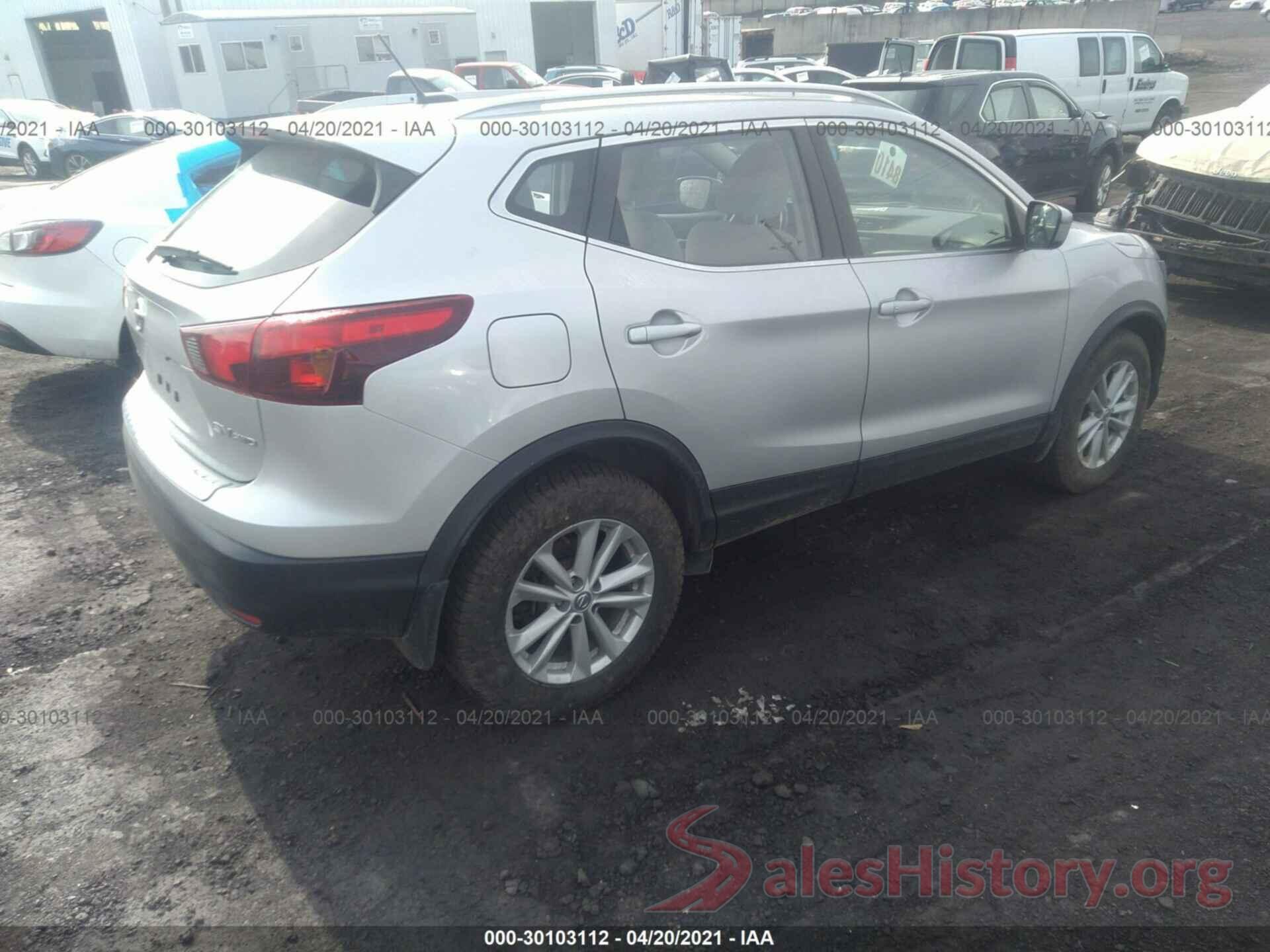 JN1BJ1CR2JW287218 2018 NISSAN ROGUE SPORT